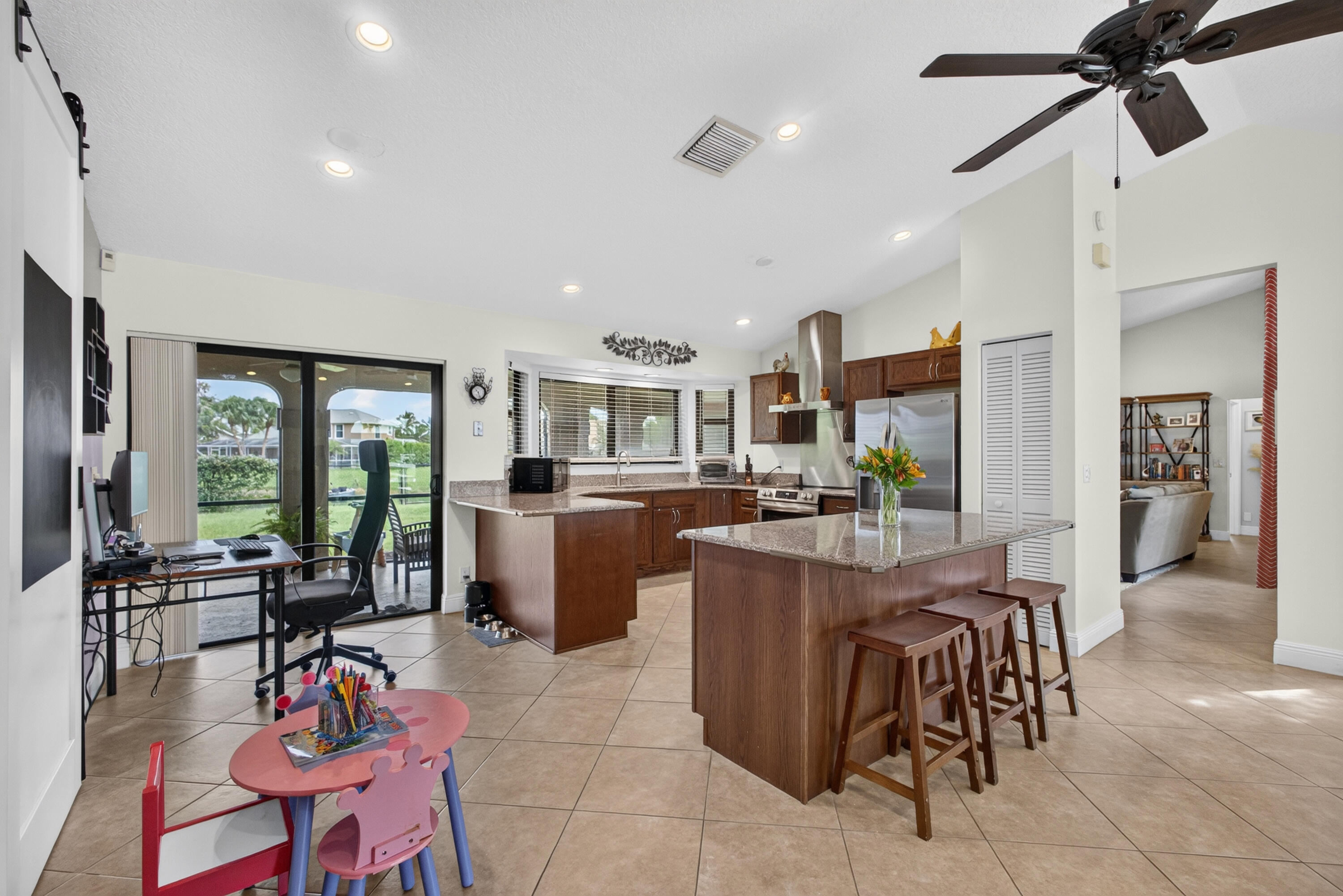 1848 Lynton Circle Property Photo 20