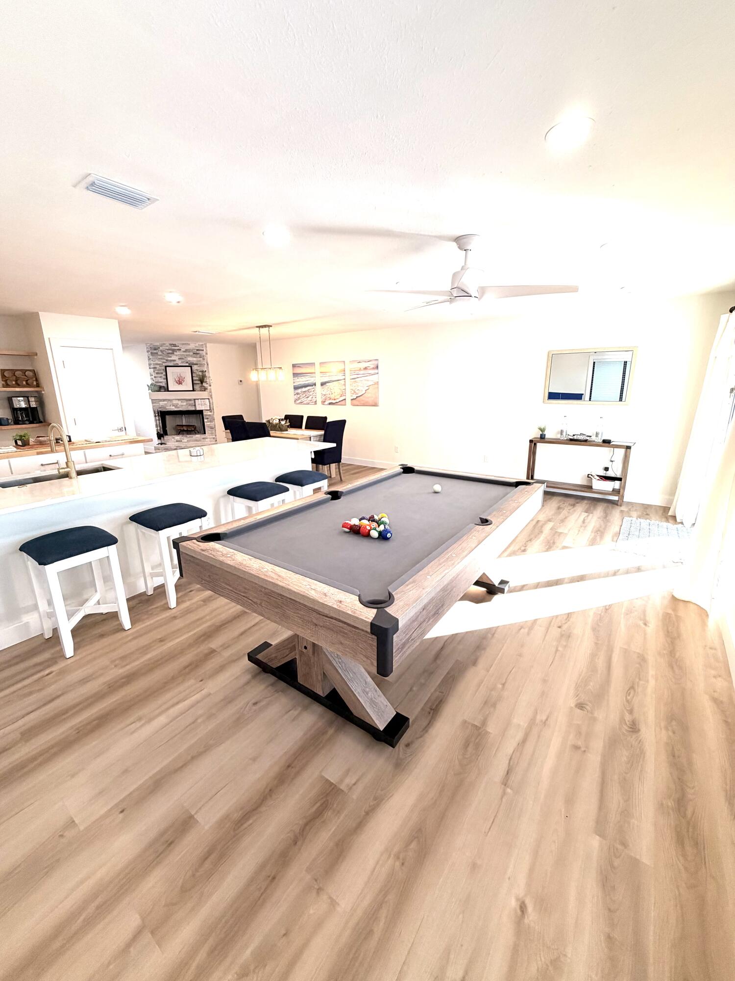948 Canal Circle Property Photo 7