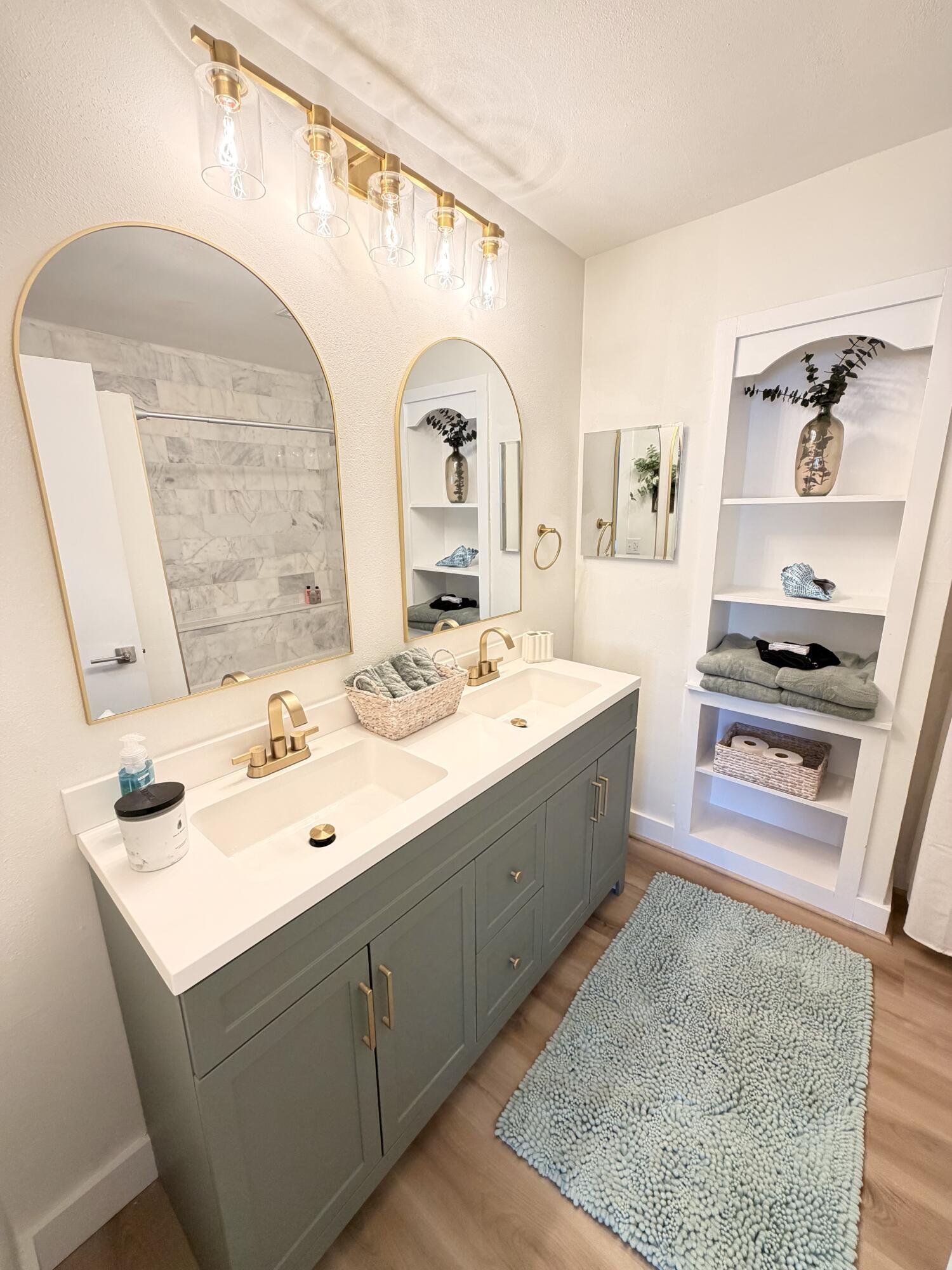 948 Canal Circle Property Photo 23