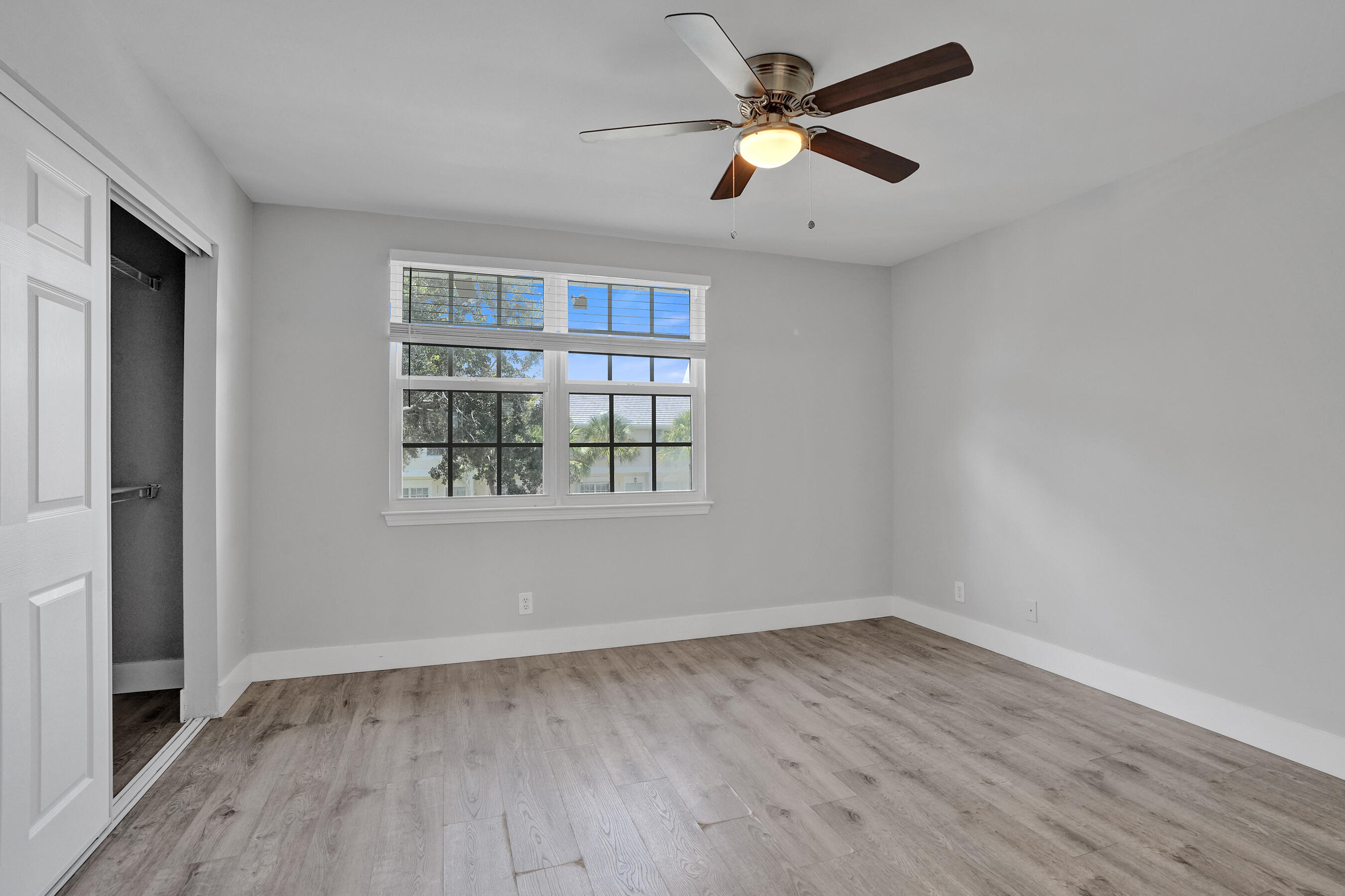 9913 Nw 57th Manor . Property Photo 28
