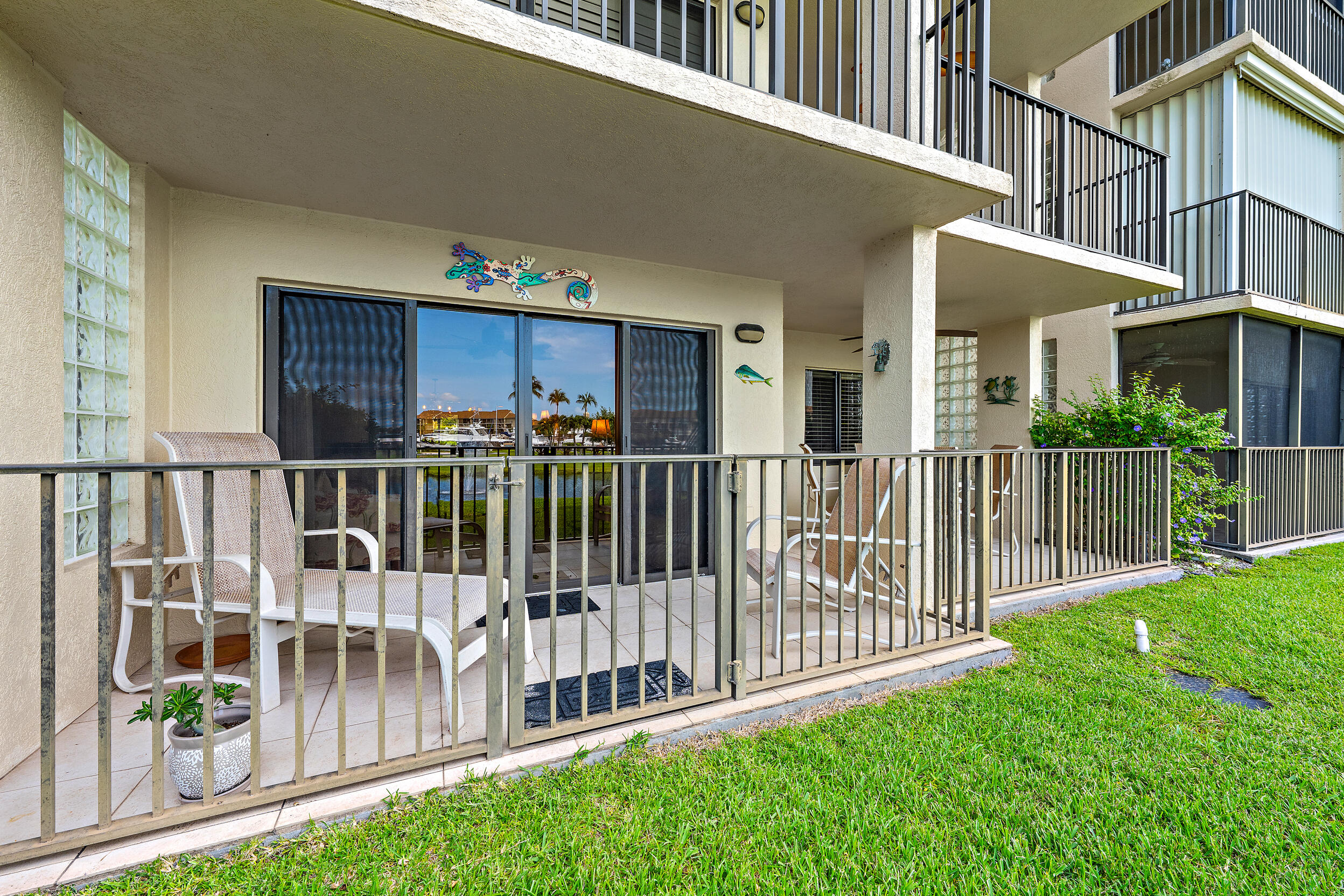 701 Seafarer Circle 103 Property Photo 26