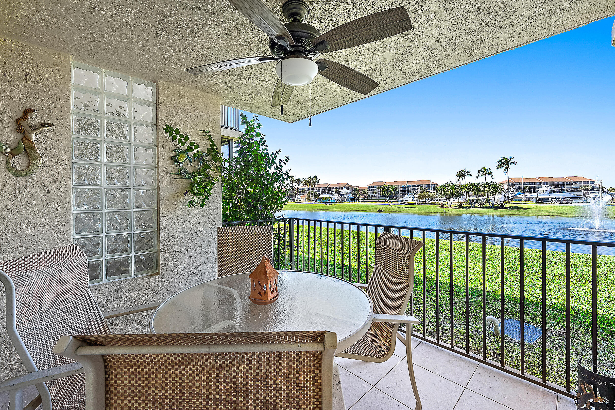 701 Seafarer Circle 103 Property Photo 29