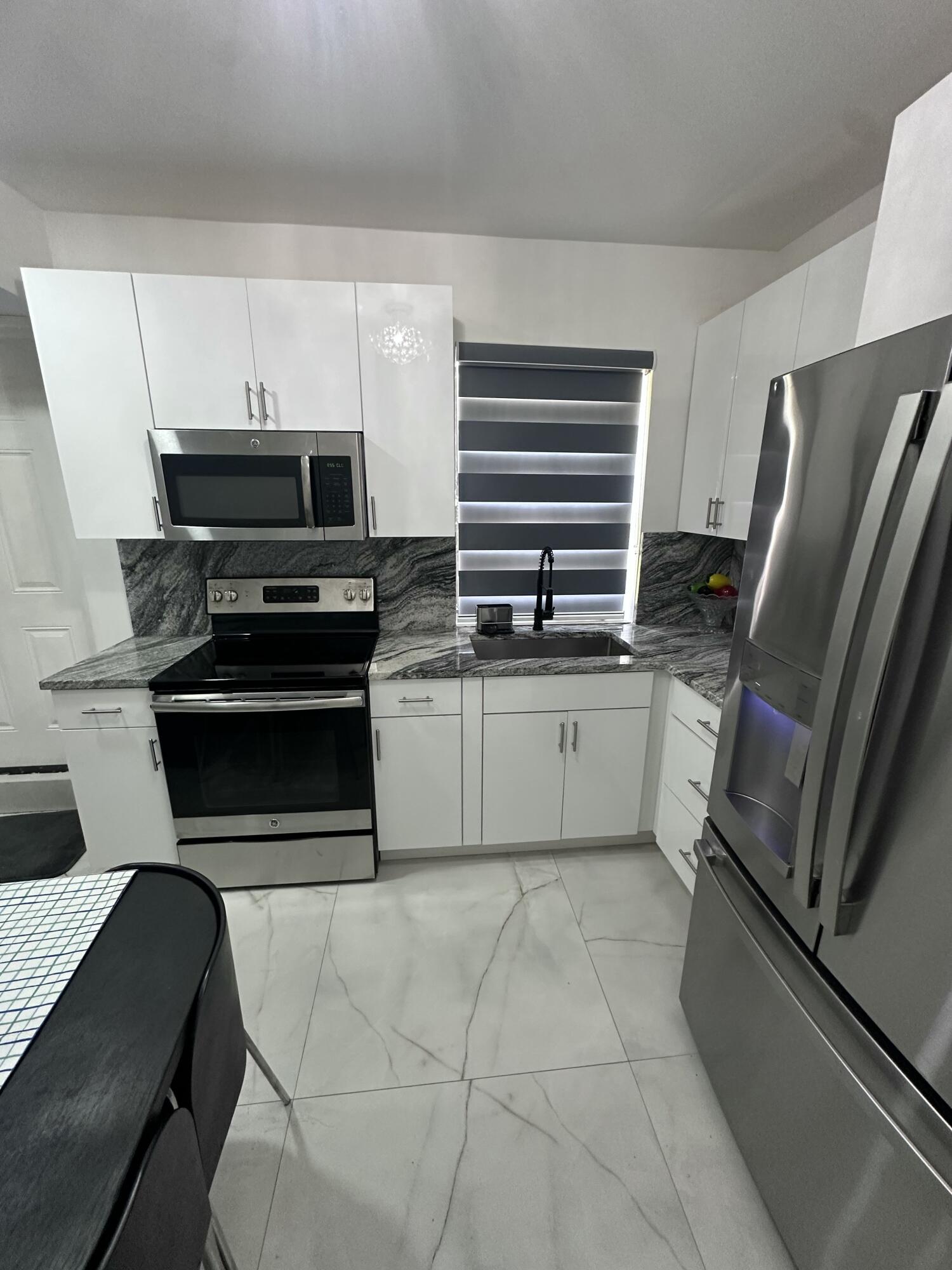 13127 83rd Lane N Property Photo 1
