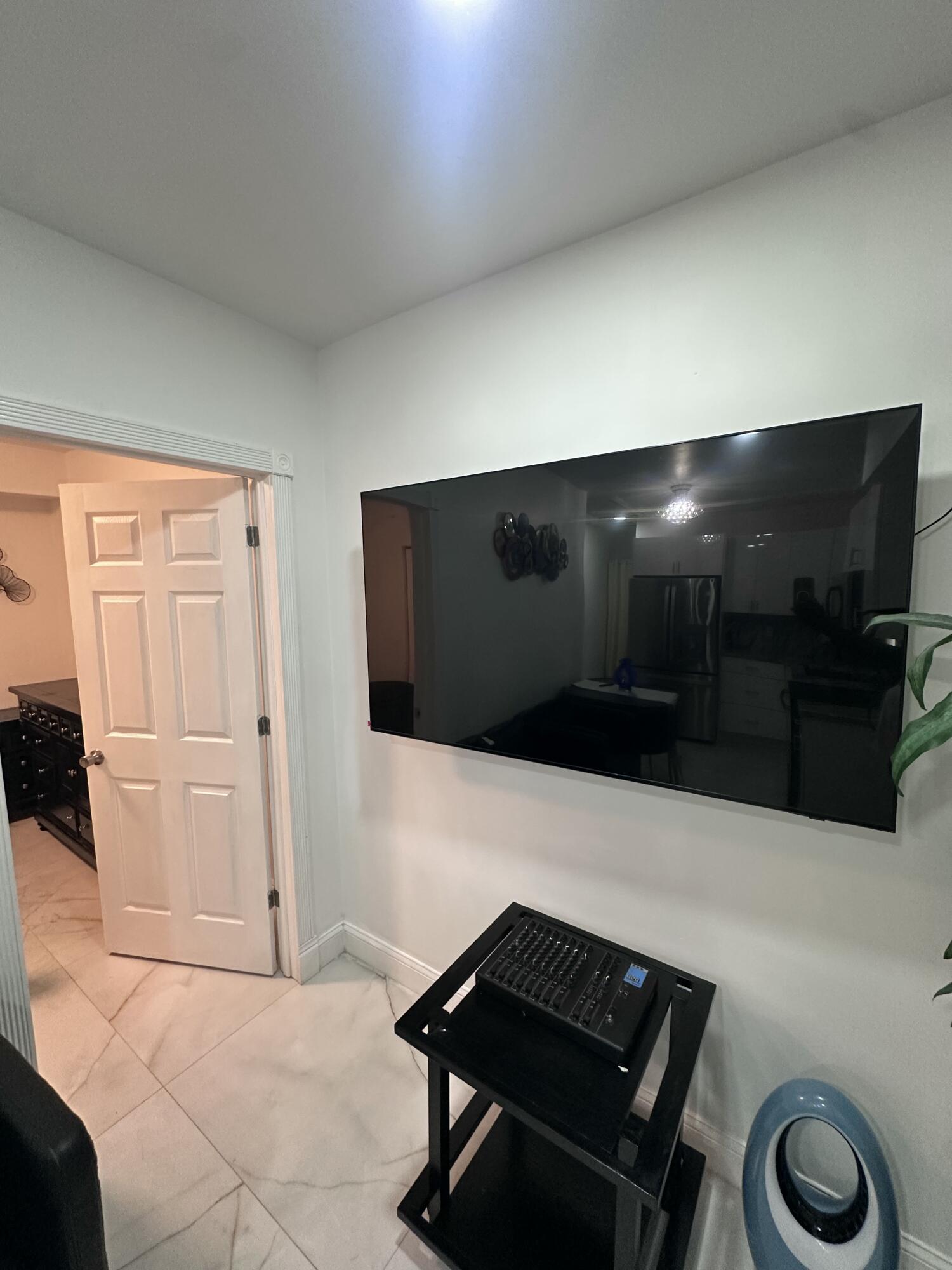 13127 83rd Lane N Property Photo 7