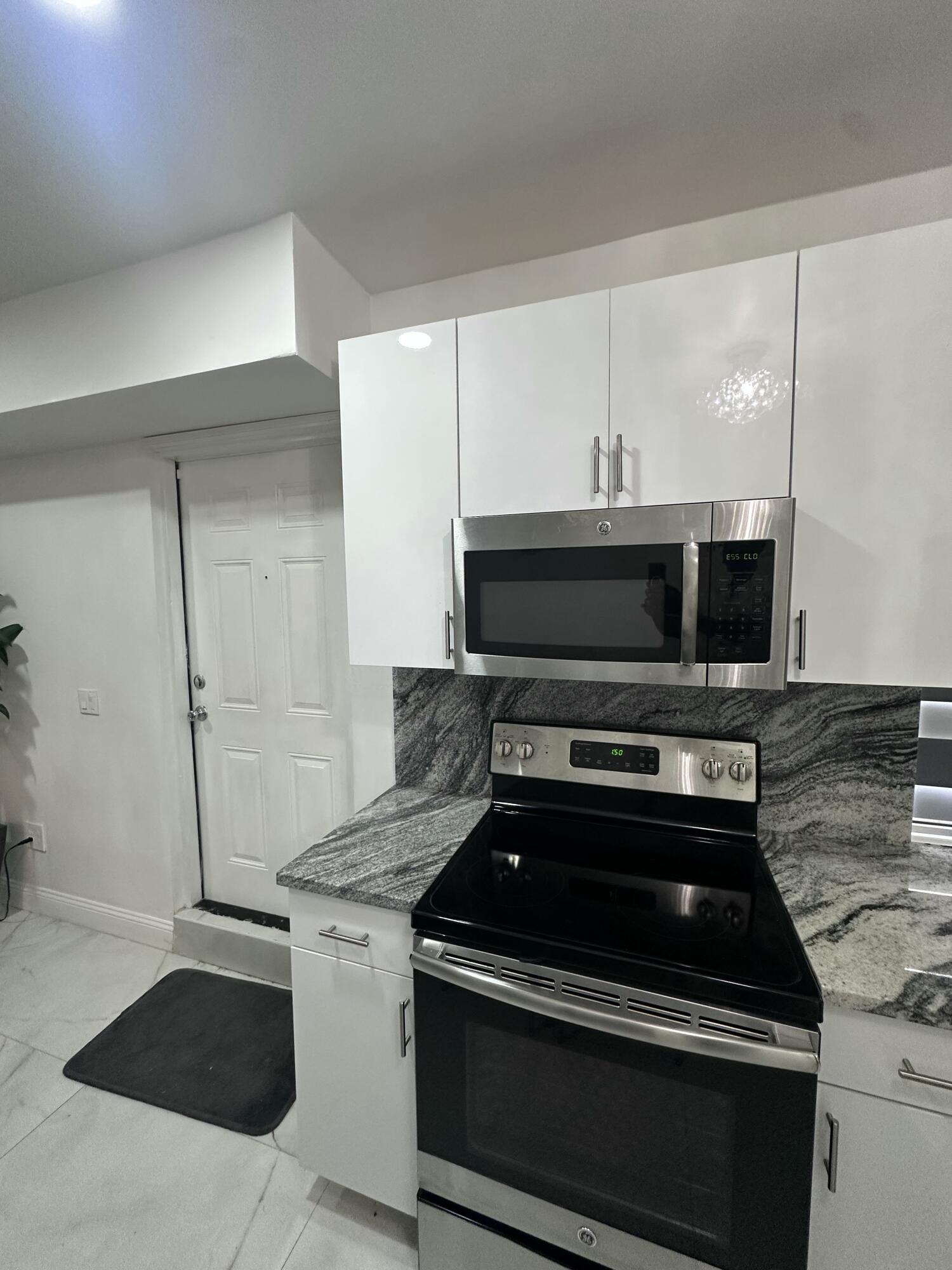 13127 83rd Lane N Property Photo 14