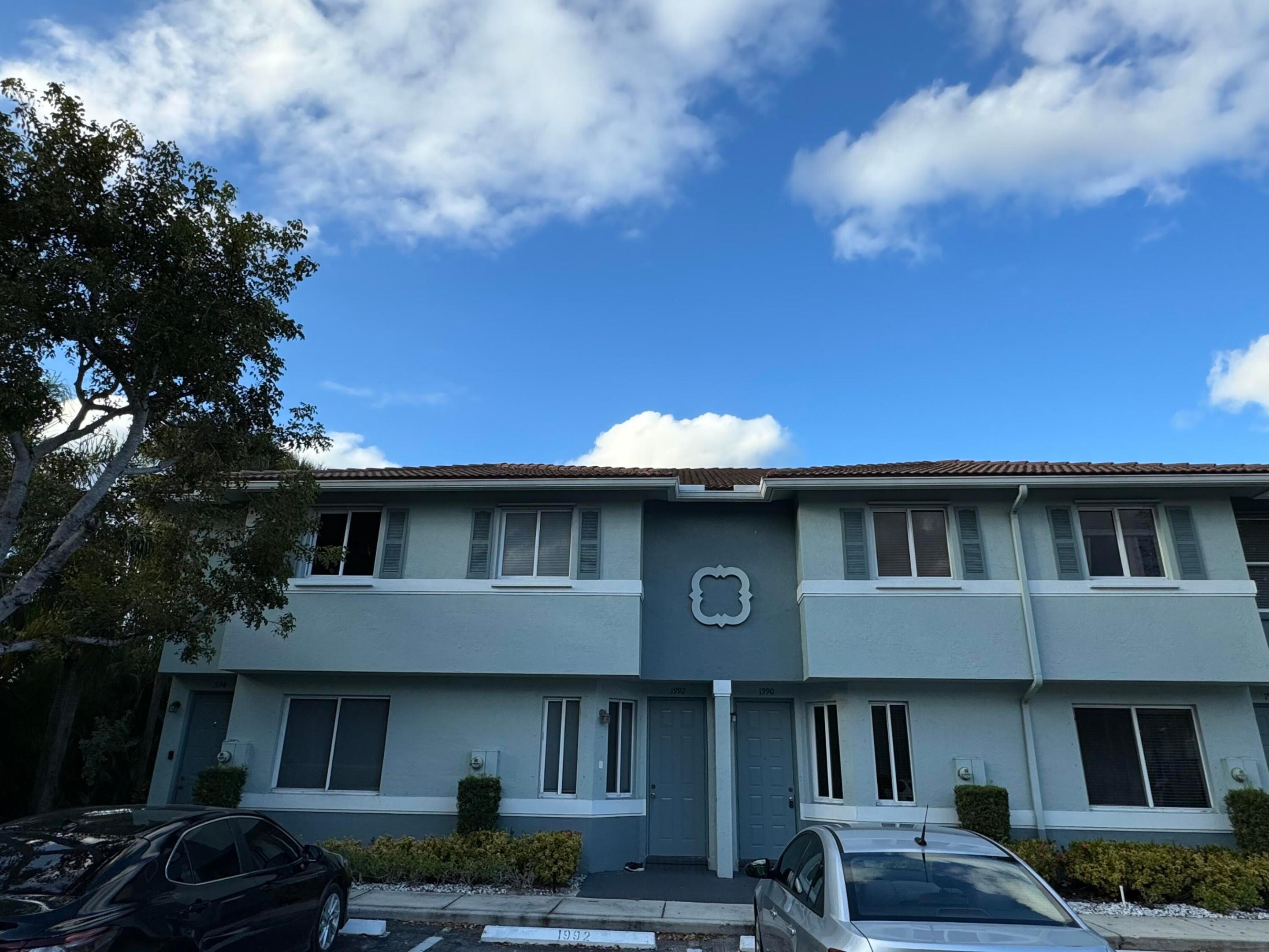 1992 ALAMANDA Way Property Photo 1