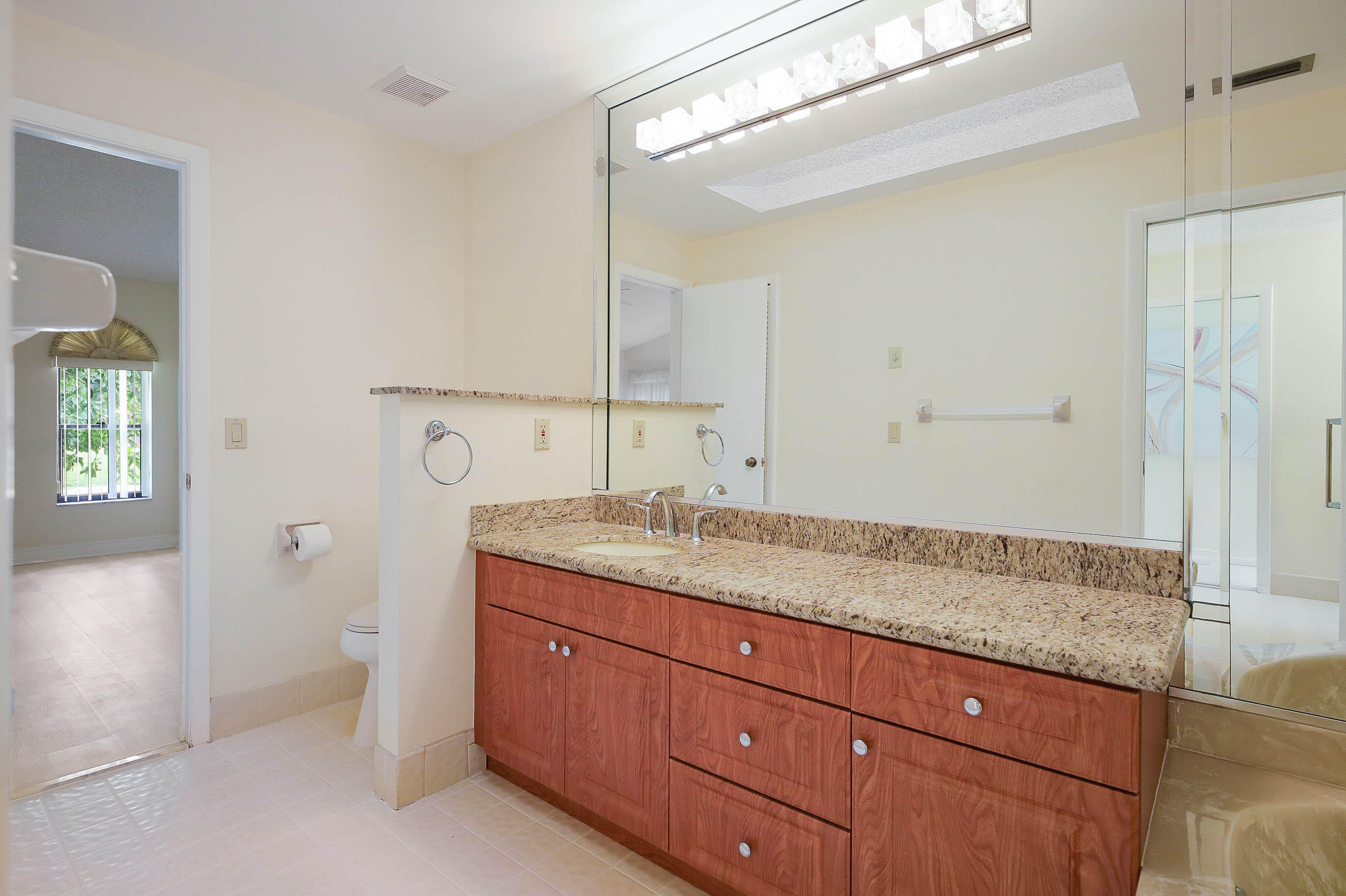 7003 Golf Pointe Circle Property Photo 23