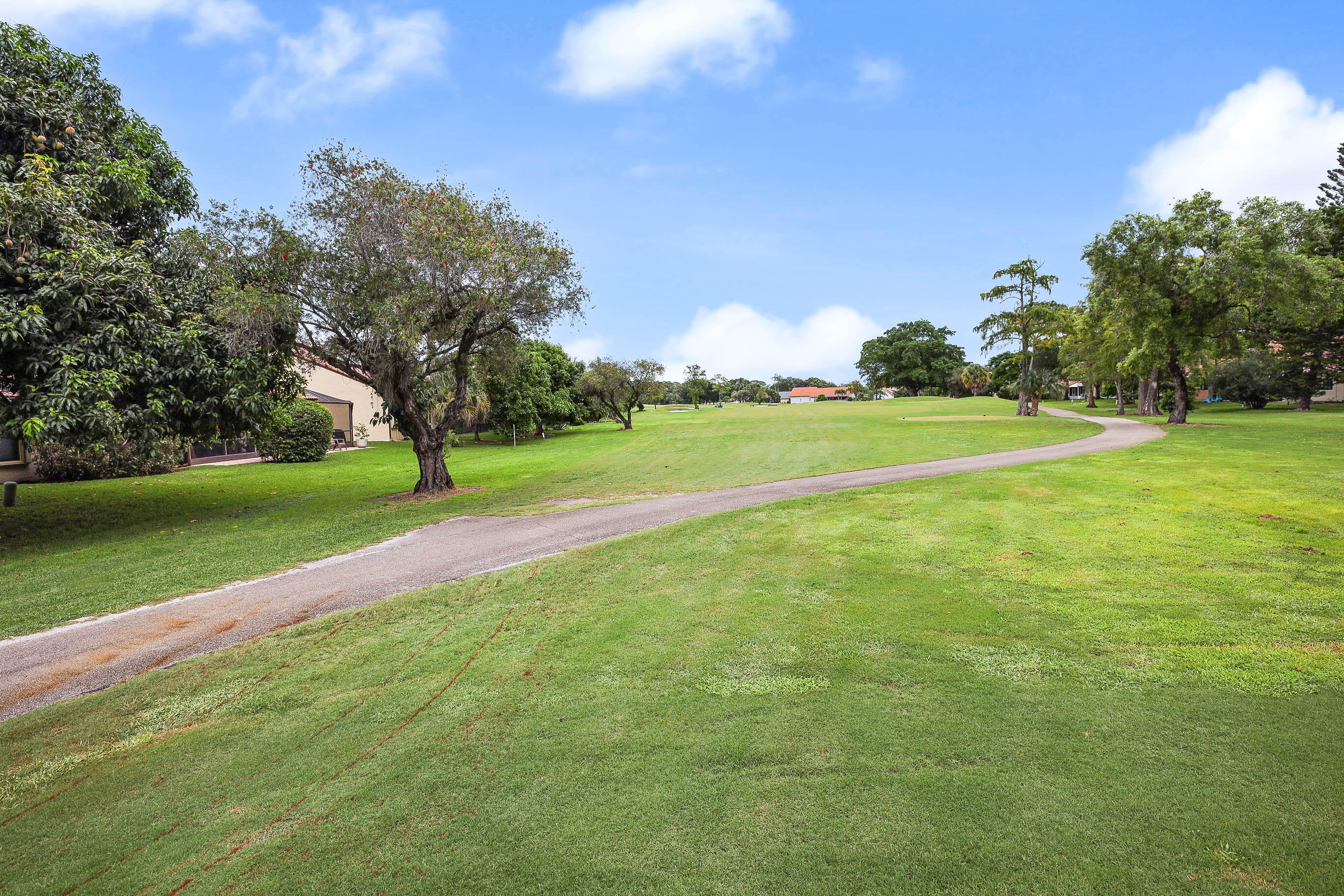 7003 Golf Pointe Circle Property Photo 44