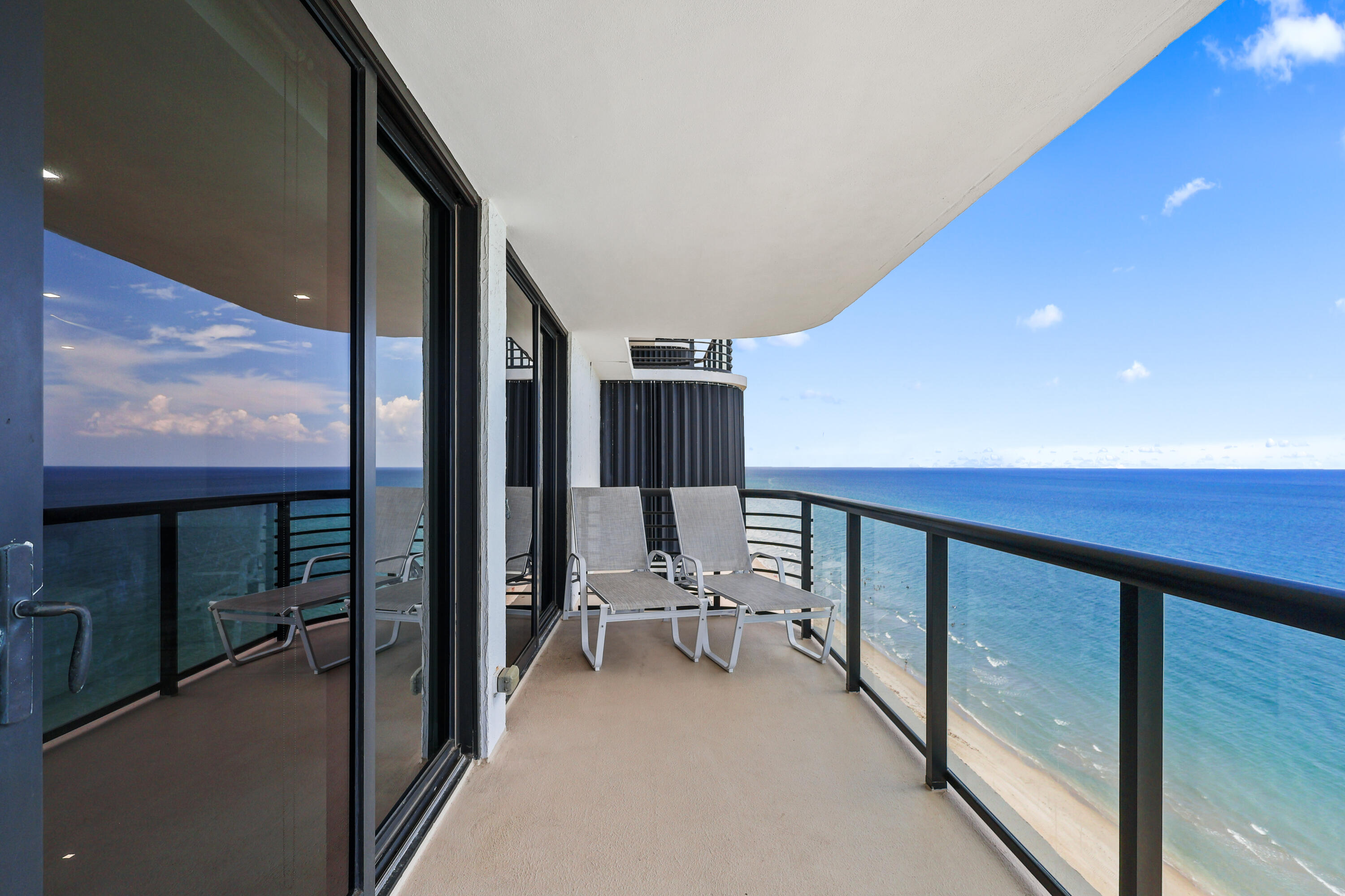 250 S Ocean Boulevard 15d Property Photo 23