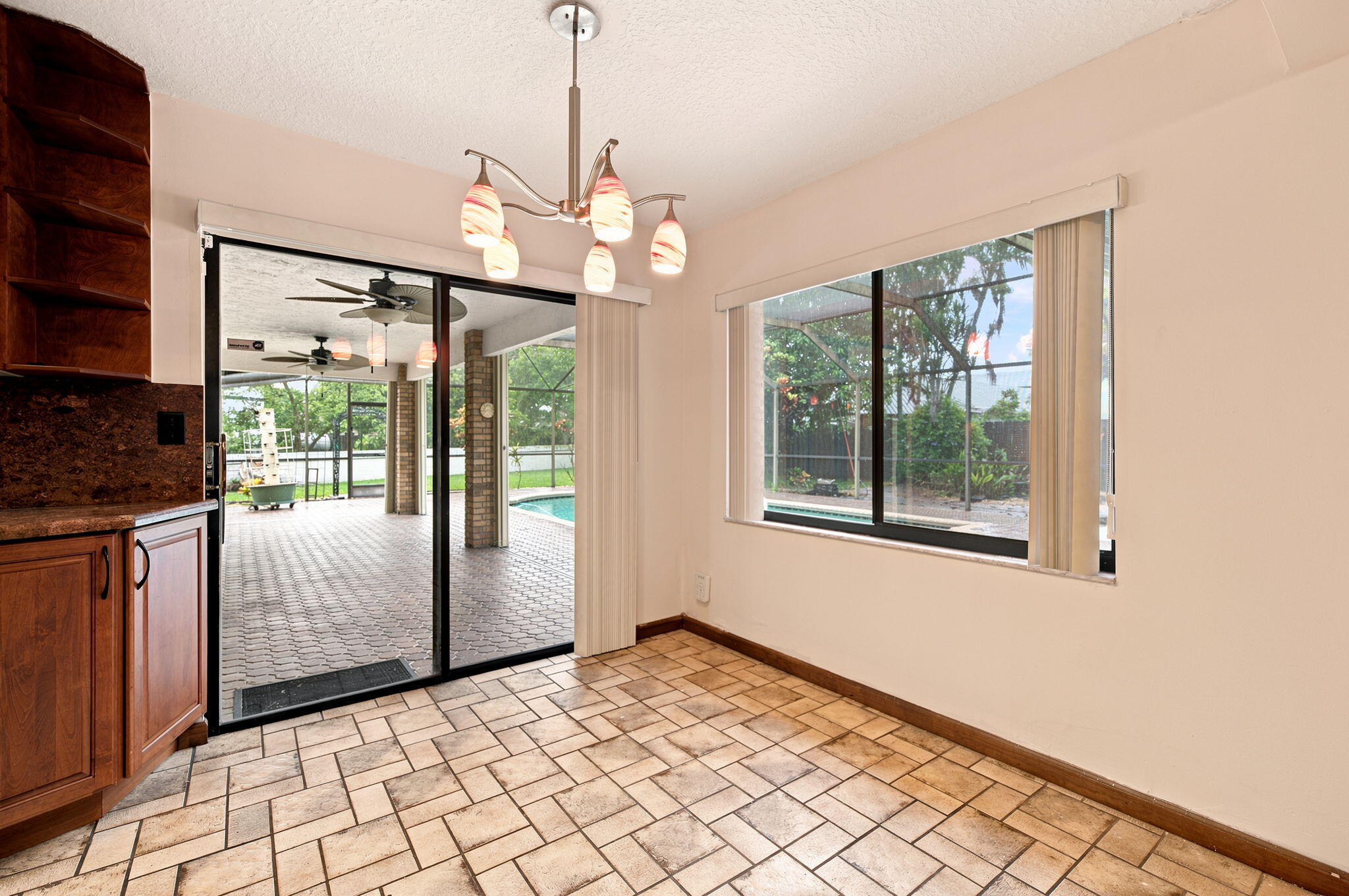 1120 Nw 77th Avenue Property Photo 15