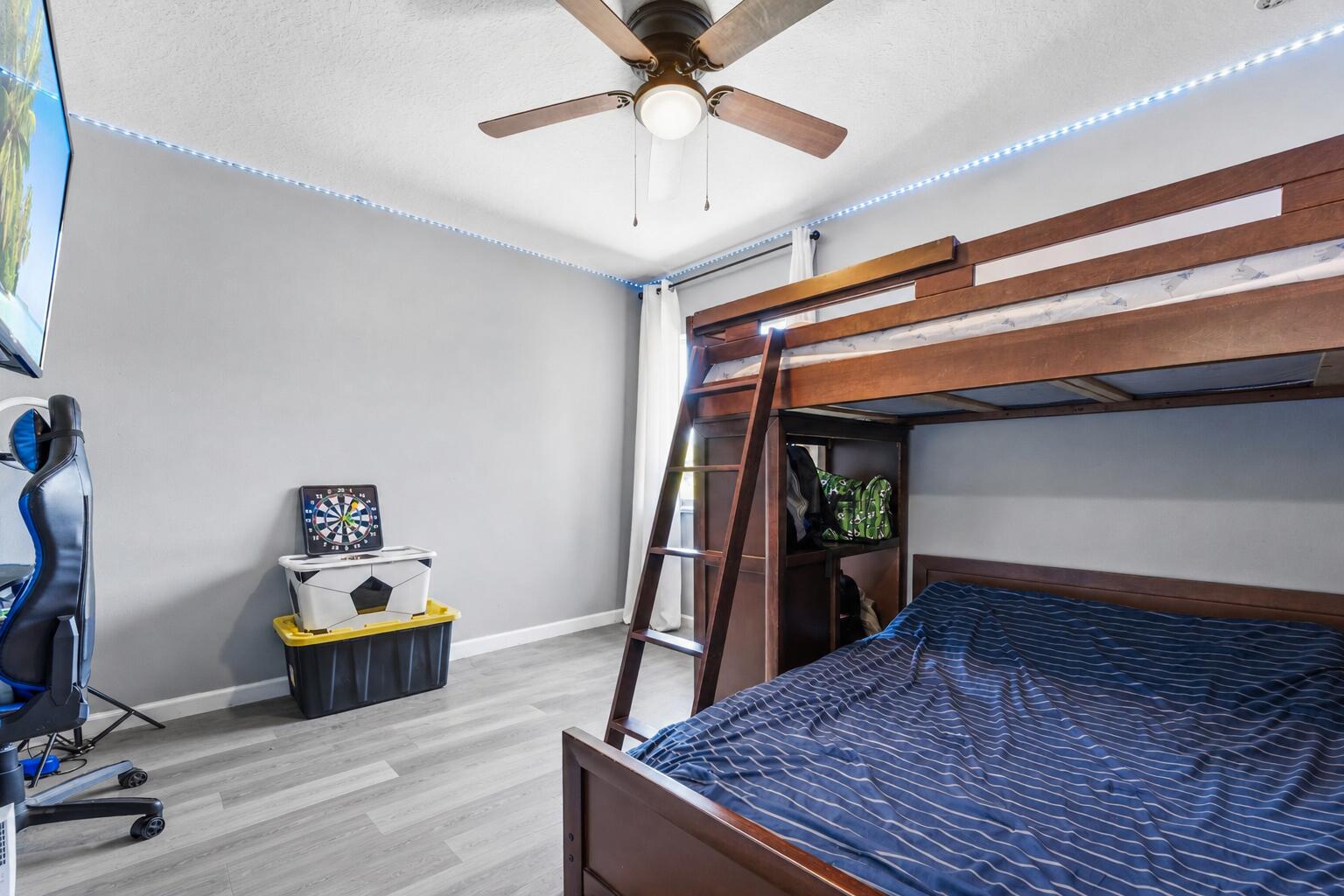 624 Ne Bent Paddle Lane Property Photo 29