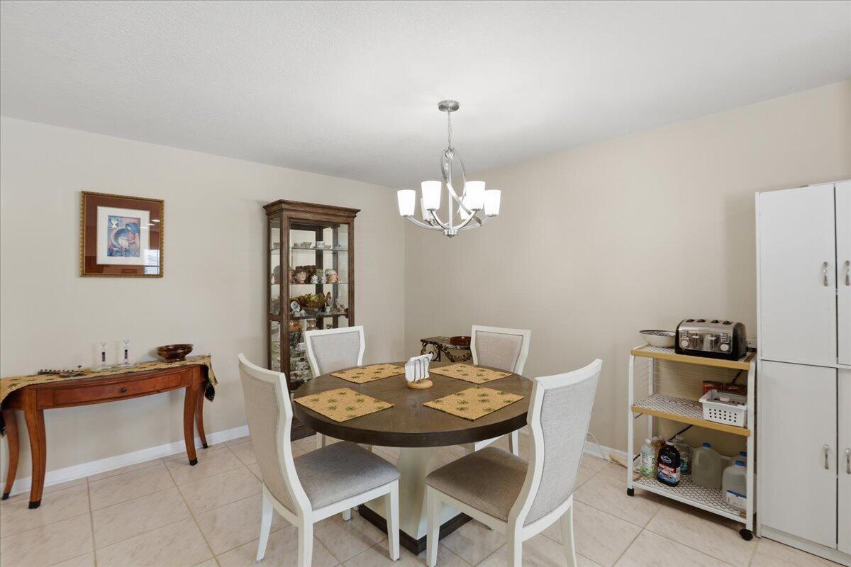 1172 S Drive Circle B Property Photo 10