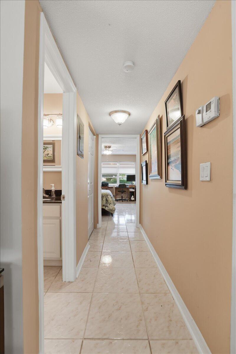 1172 S Drive Circle B Property Photo 12