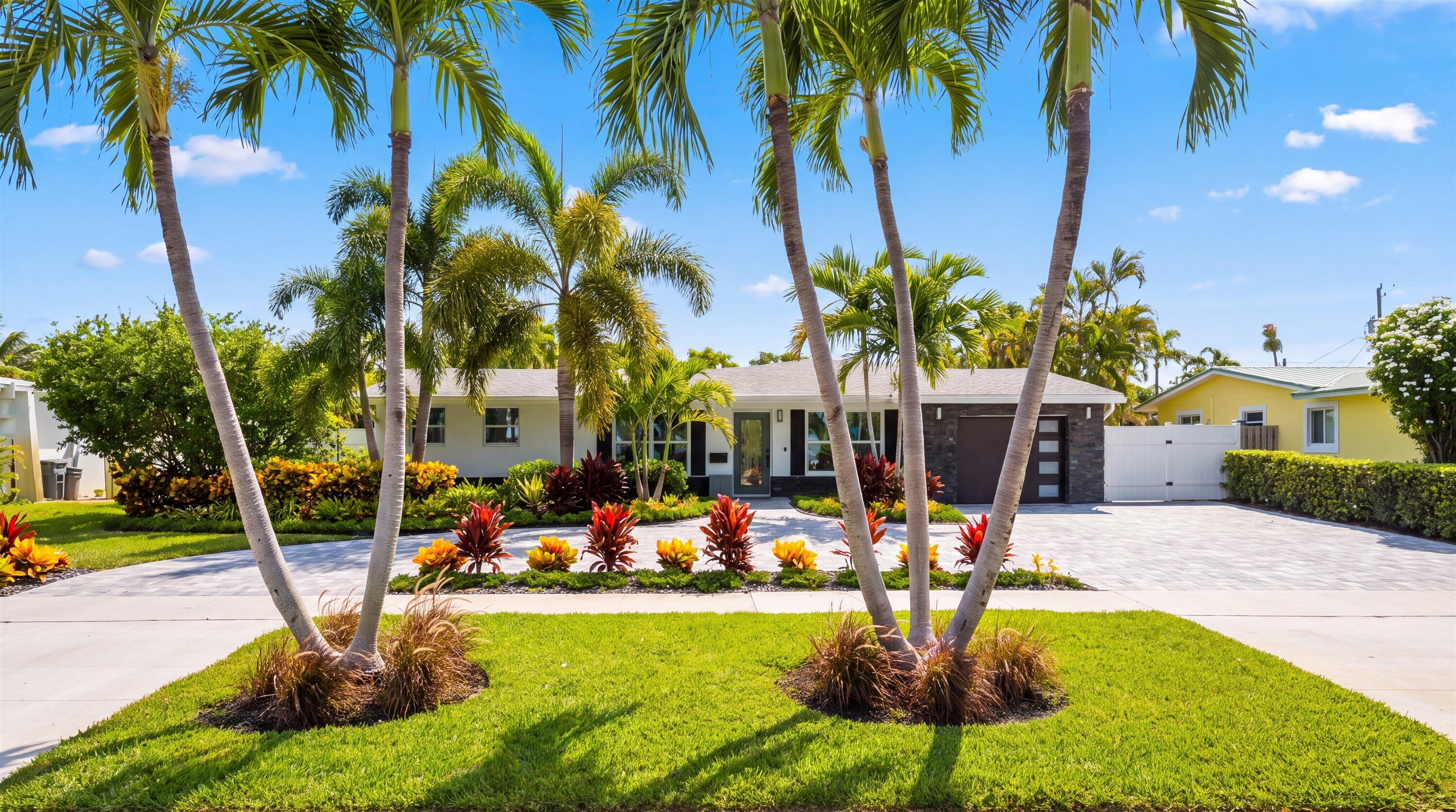 765 Lagoon Drive Property Photo 1