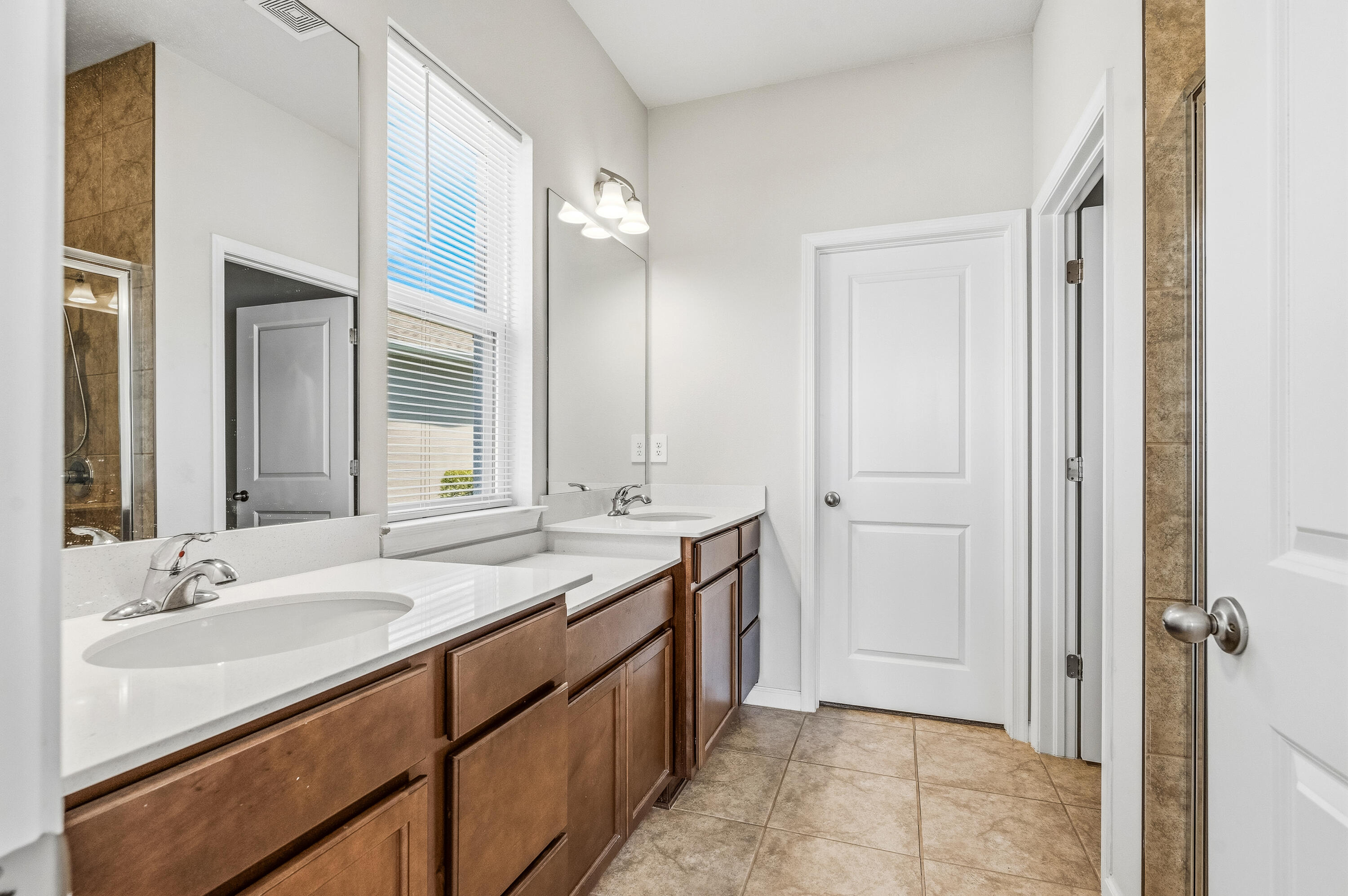 6640 Canterbridge Drive Property Photo 18
