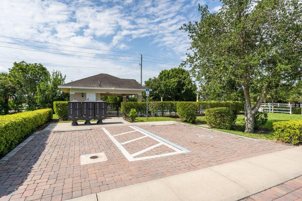1653 Willows Square Property Photo 20