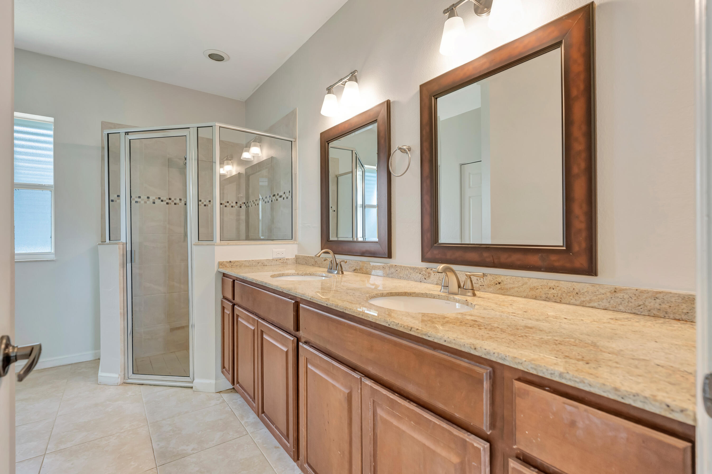 2320 Sw Madrid Road Property Photo 22