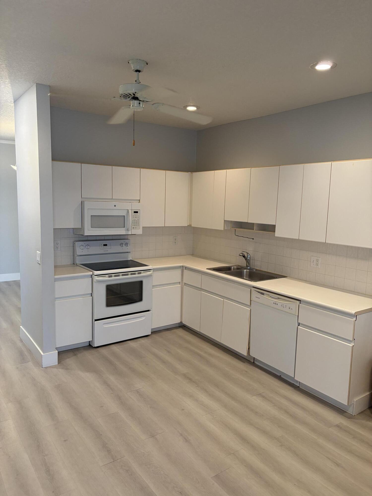 20511 Vía Marisa Property Photo 11