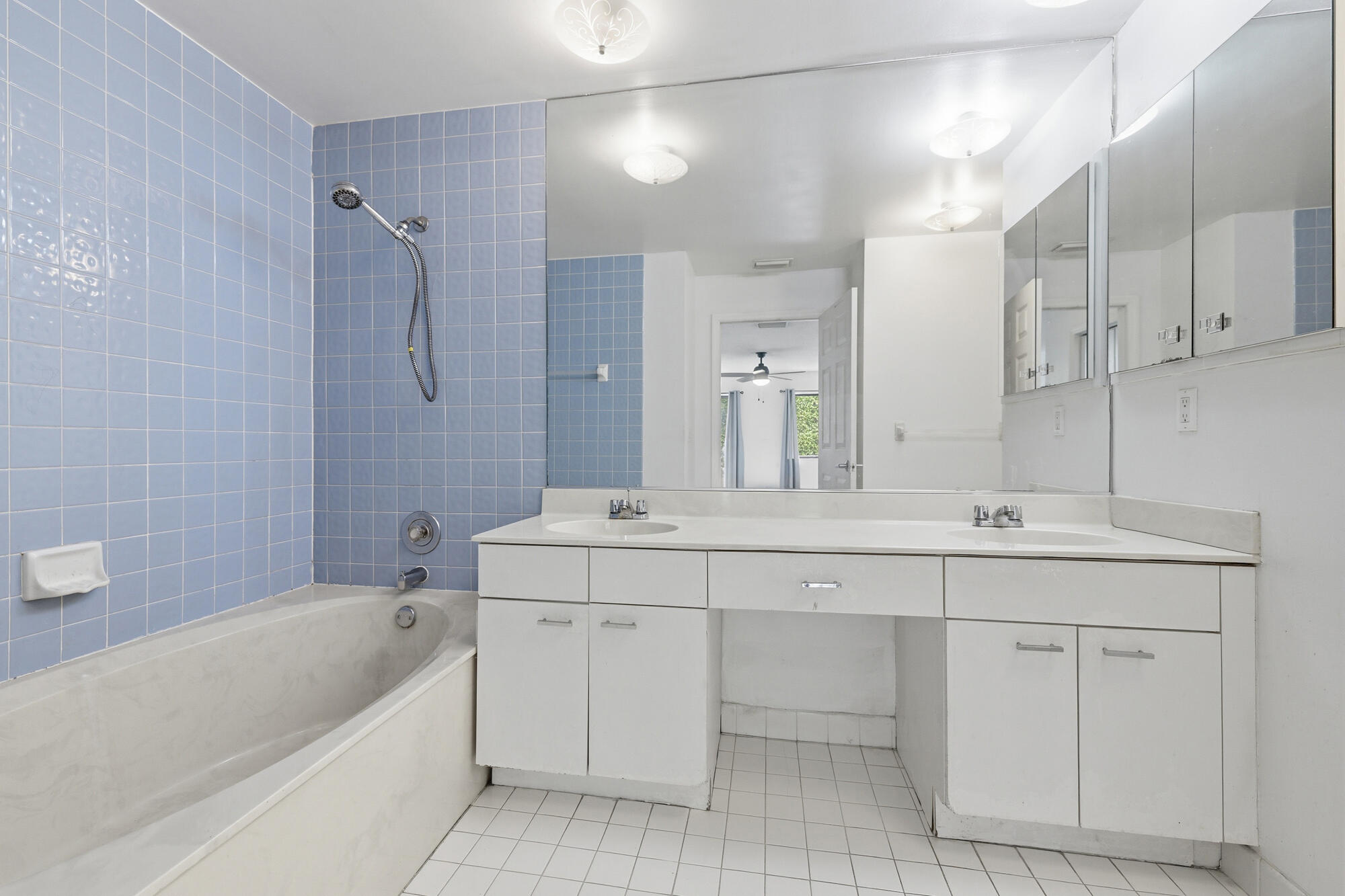 120 Sunshine Boulevard Property Photo 13