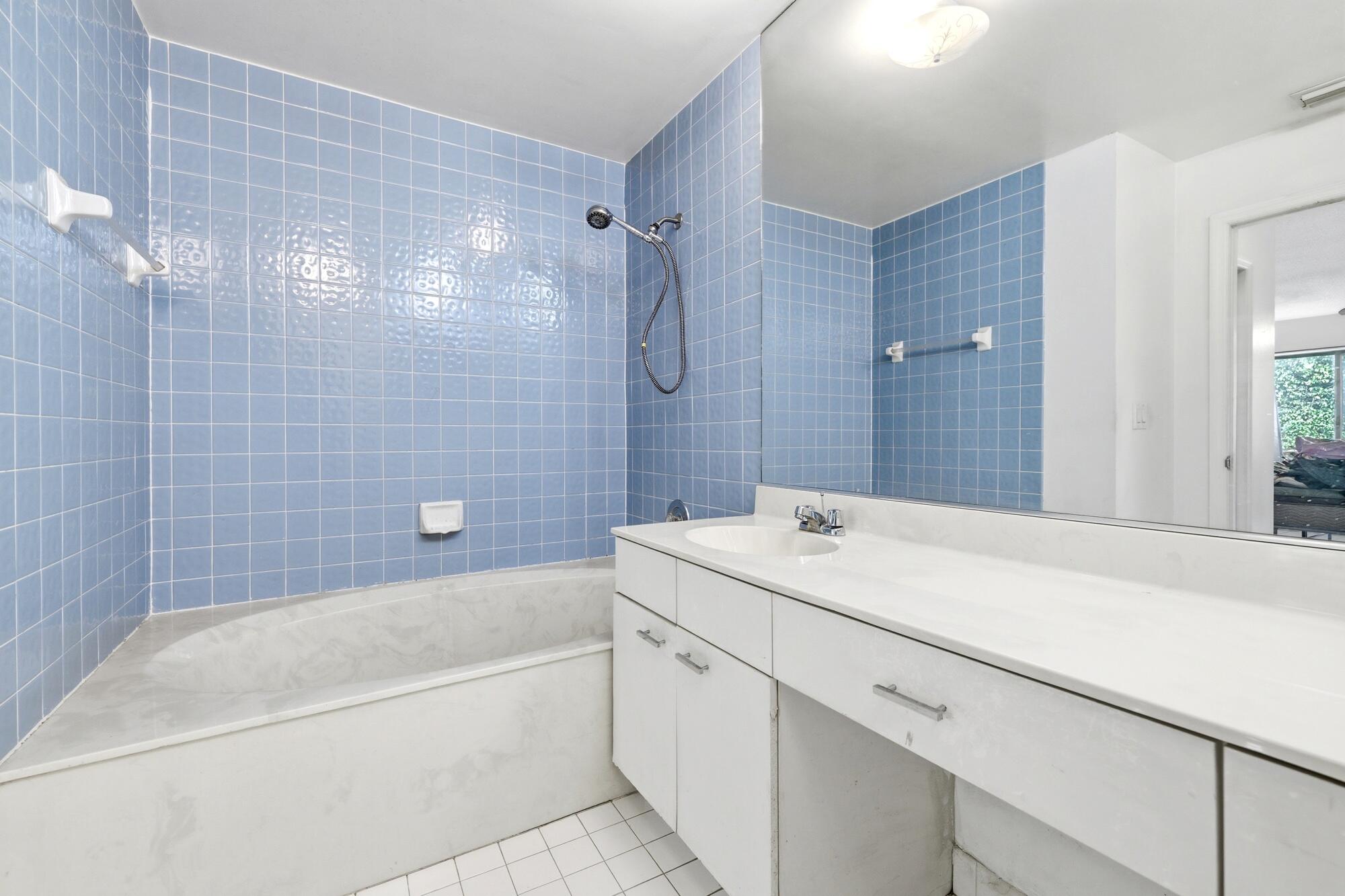 120 Sunshine Boulevard Property Photo 14