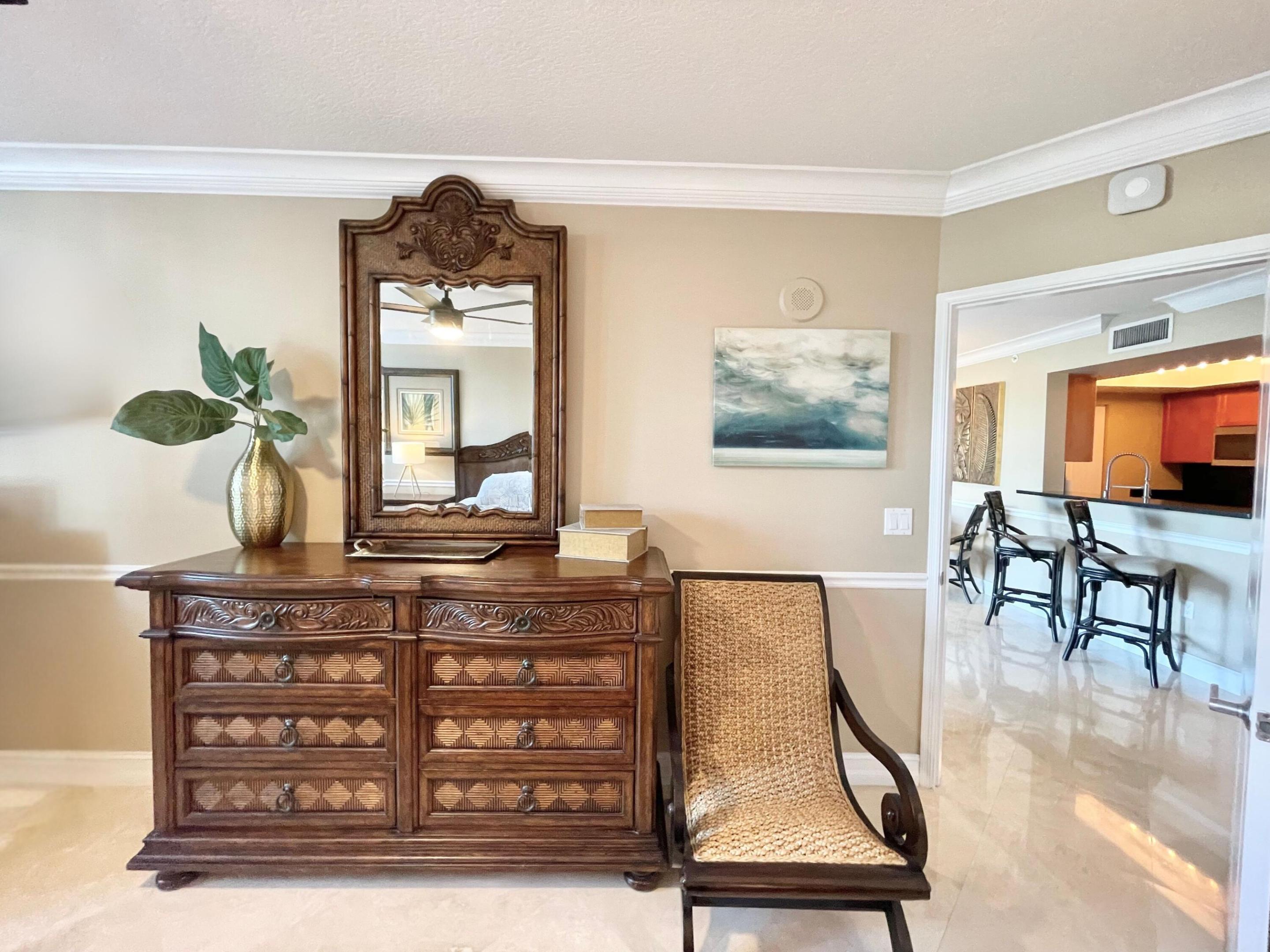 99 Se Mizner Boulevard 311 Property Photo 17