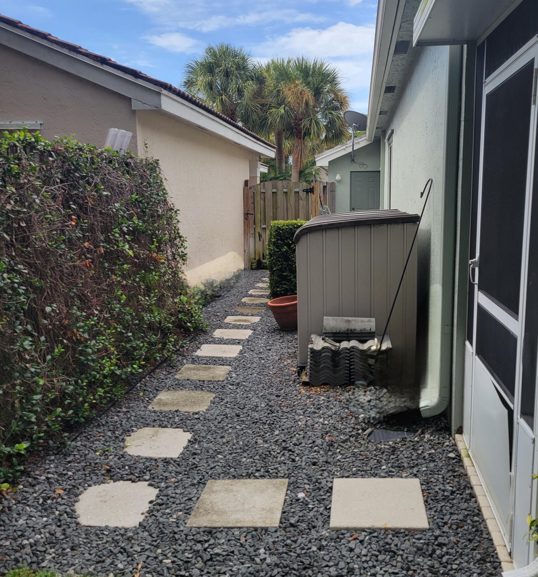 8294 Bermuda Sound Way Property Photo 26