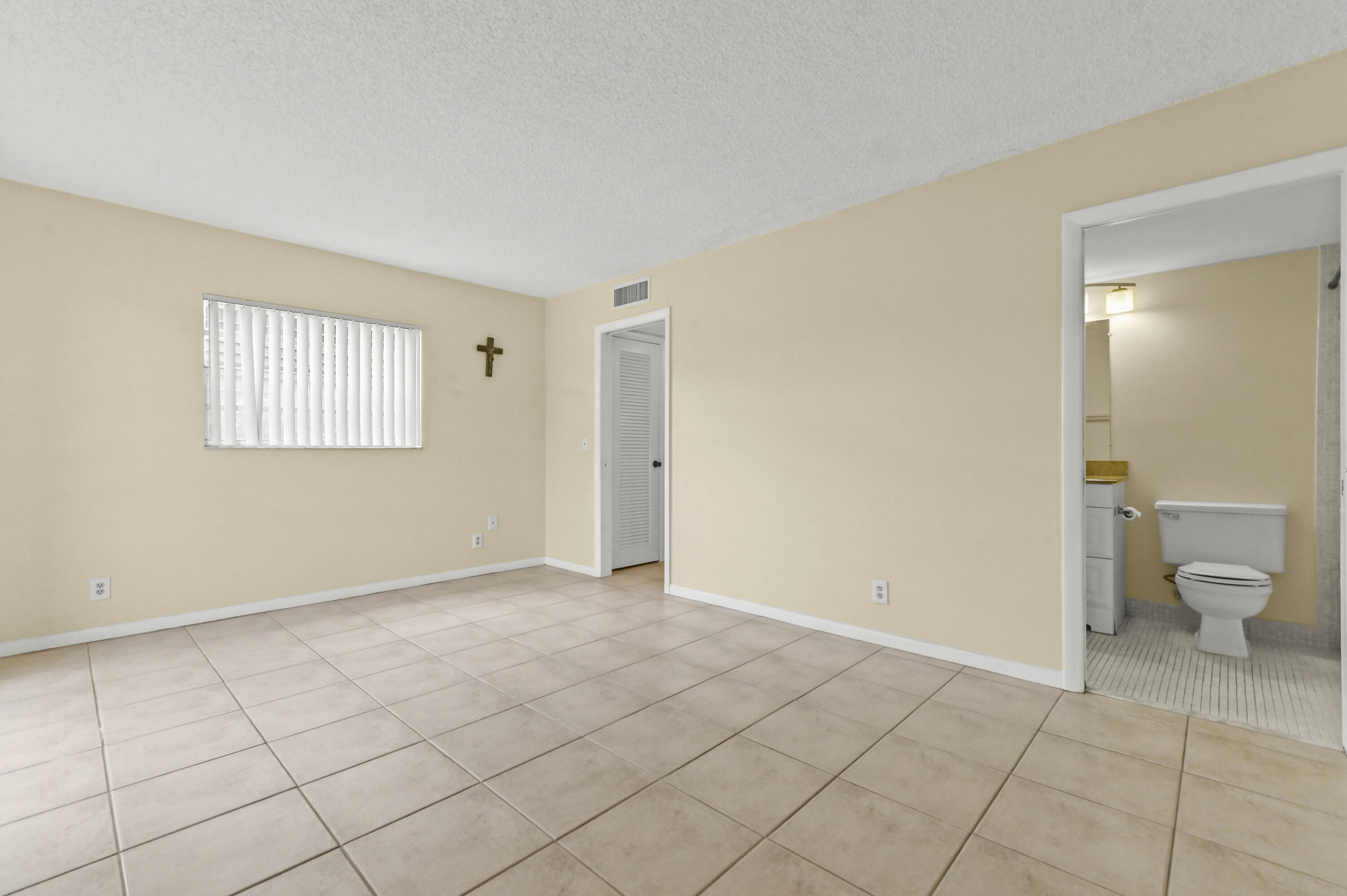 887 Normandy S Property Photo 12