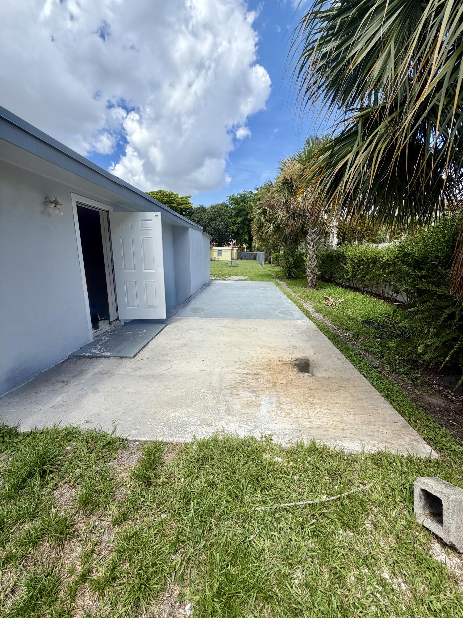 2425 Ceceile Avenue Property Photo 14