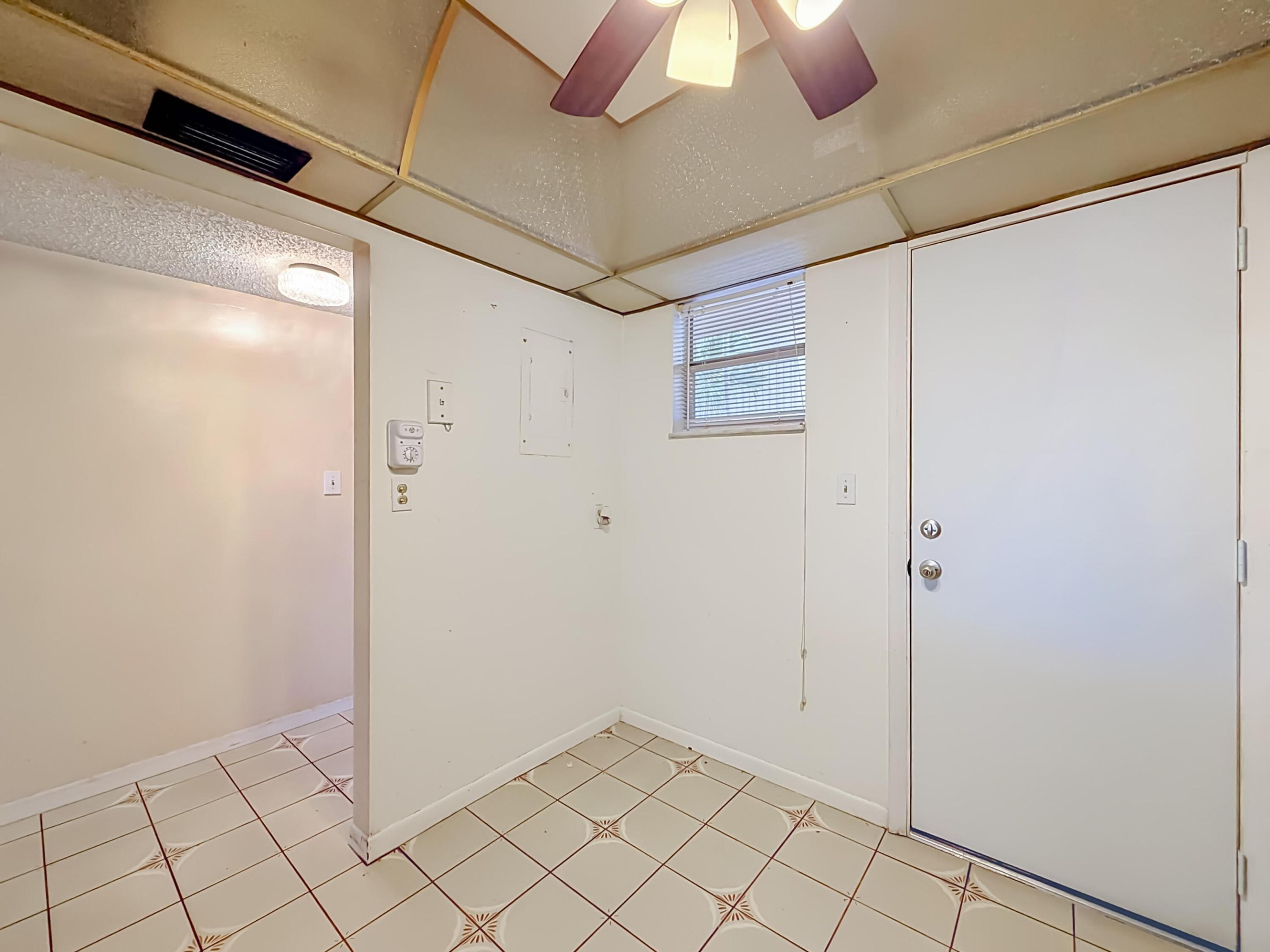 410 Nw 68th Avenue 301 Property Photo 9