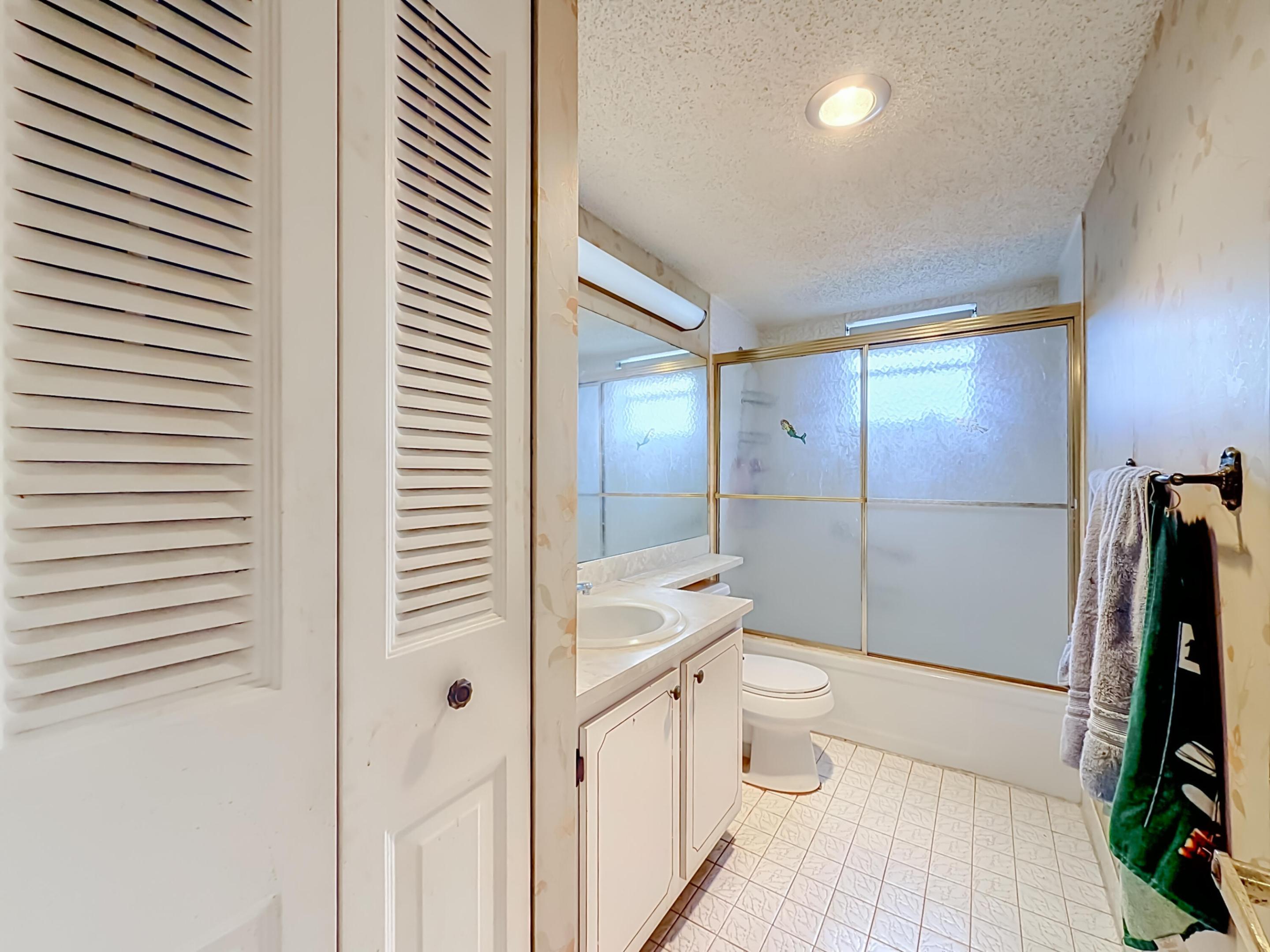 410 Nw 68th Avenue 301 Property Photo 30