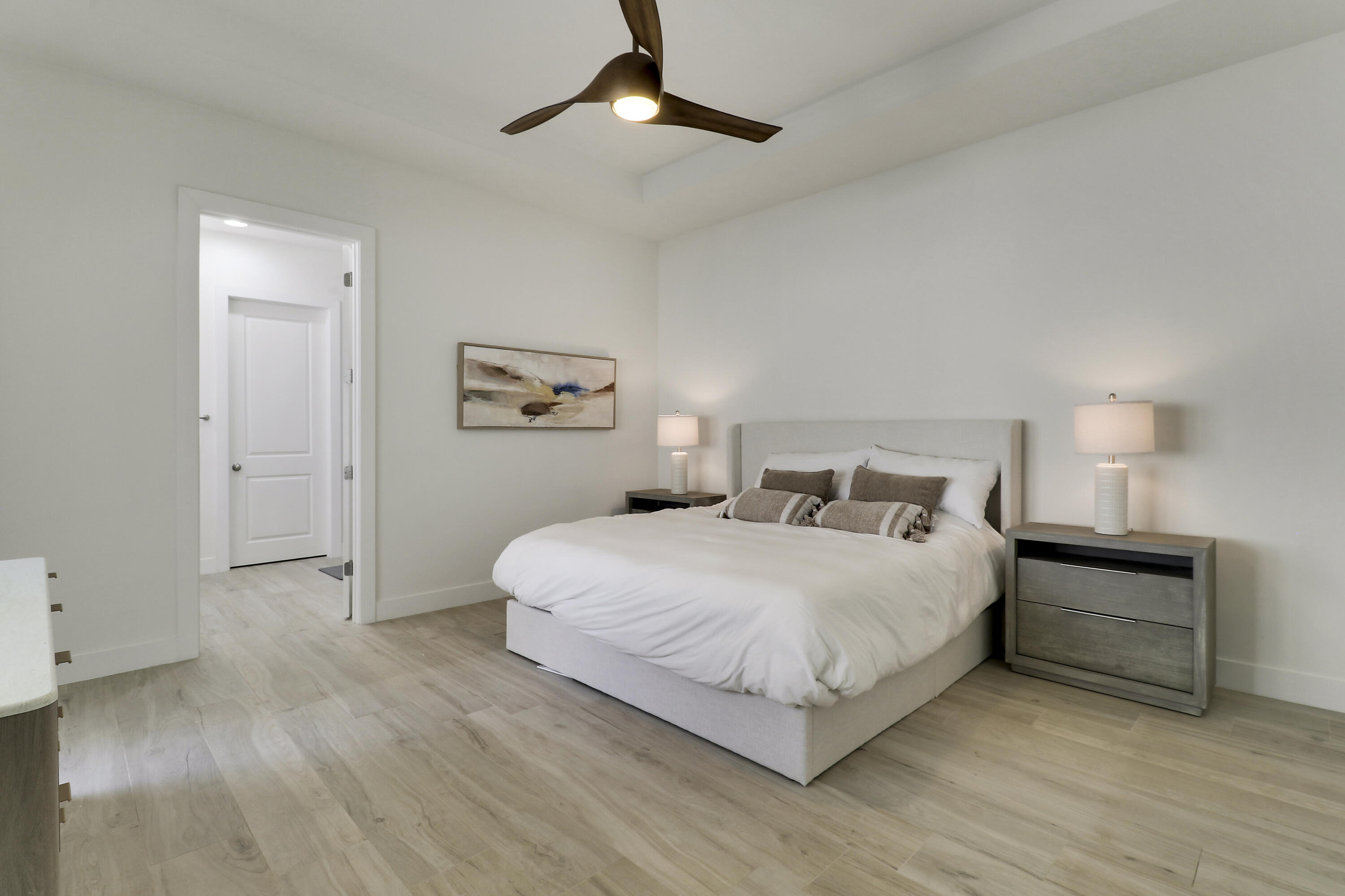 5029 Grandiflora Road Property Photo 7