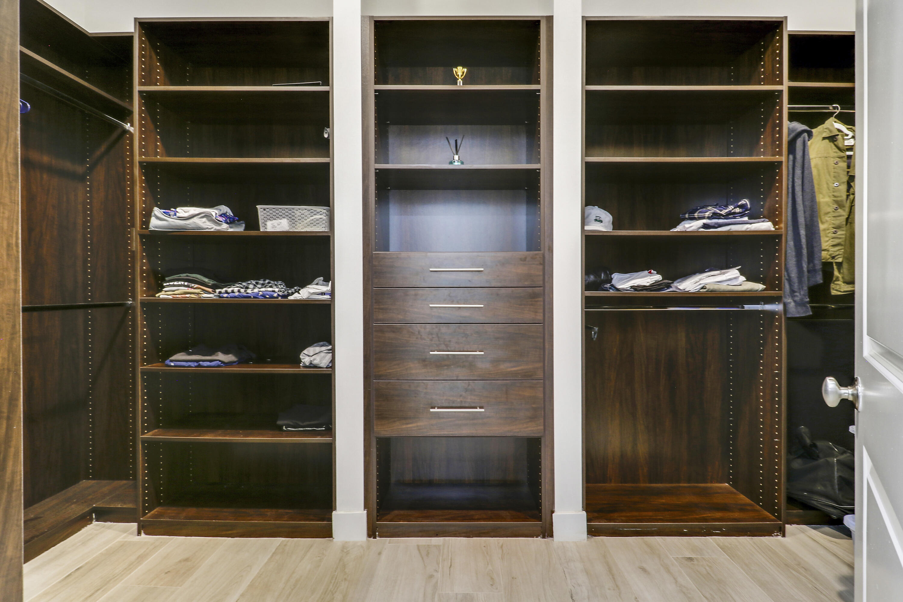 5029 Grandiflora Road Property Photo 9