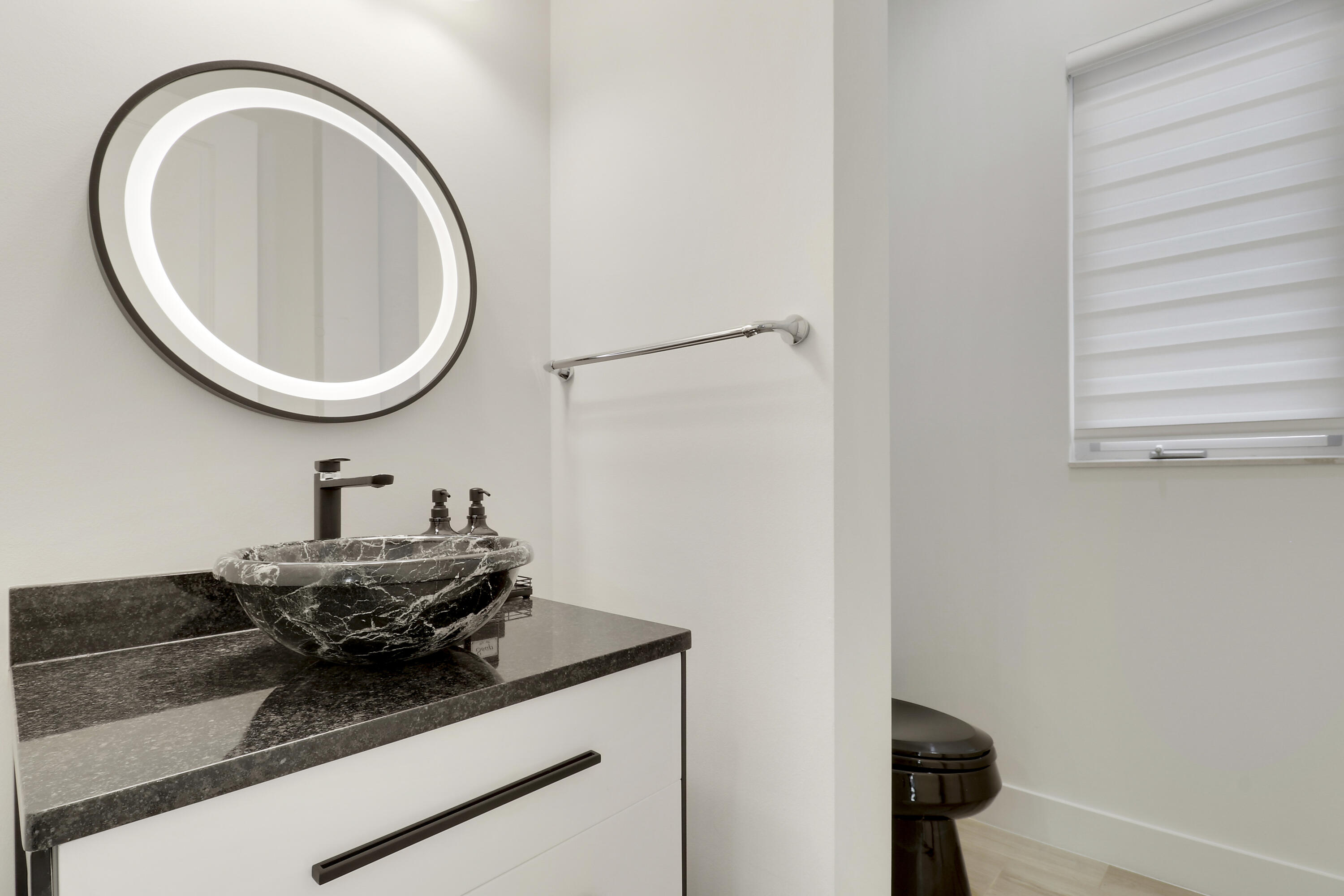 5029 Grandiflora Road Property Photo 14