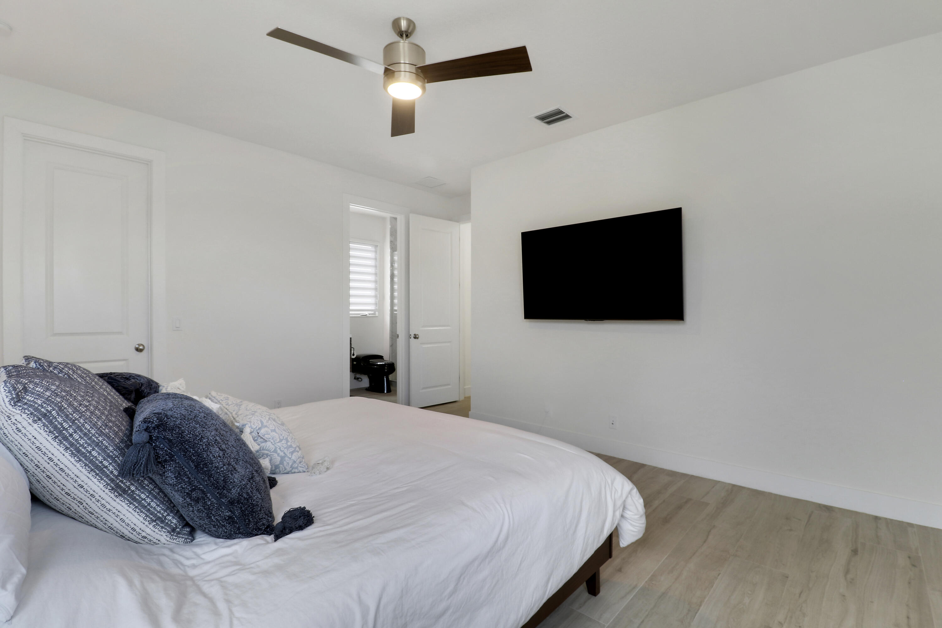 5029 Grandiflora Road Property Photo 21
