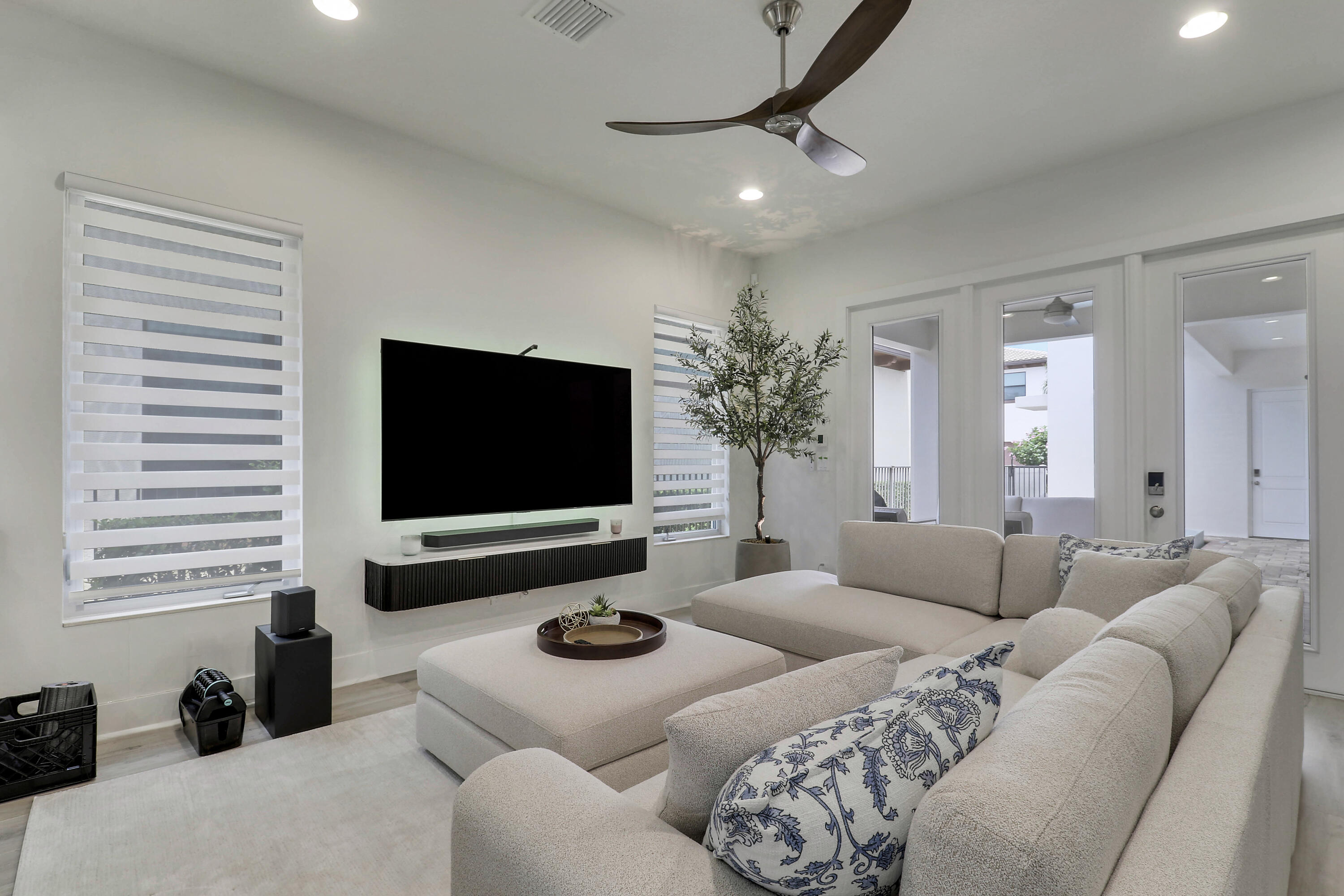 5029 Grandiflora Road Property Photo 34