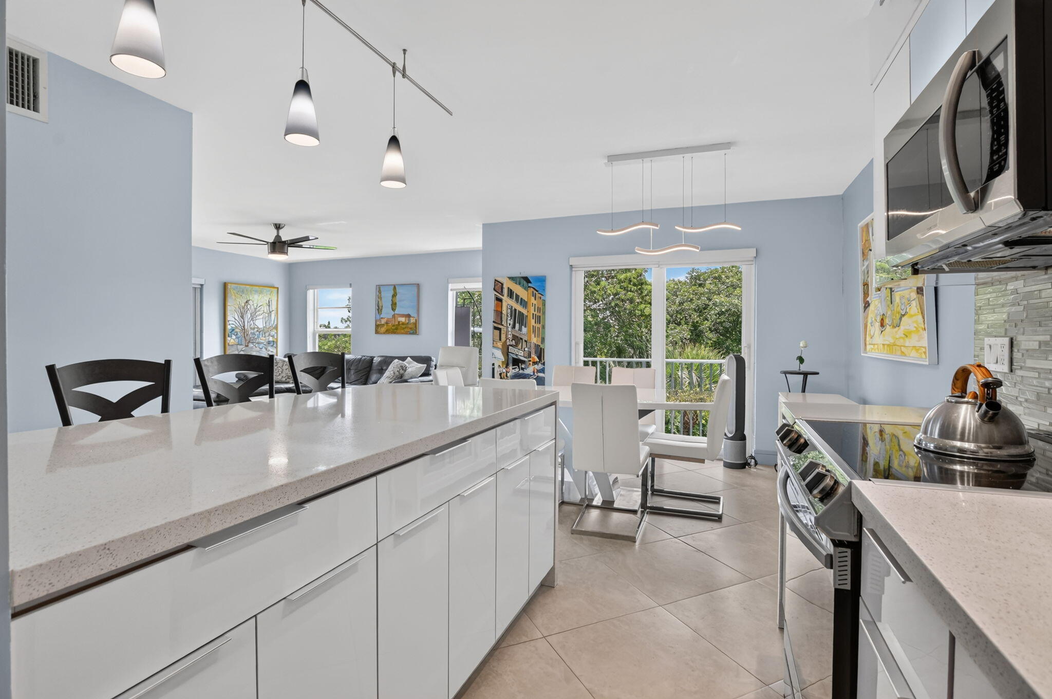950 Ponce De Leon Road 511 Property Photo 2