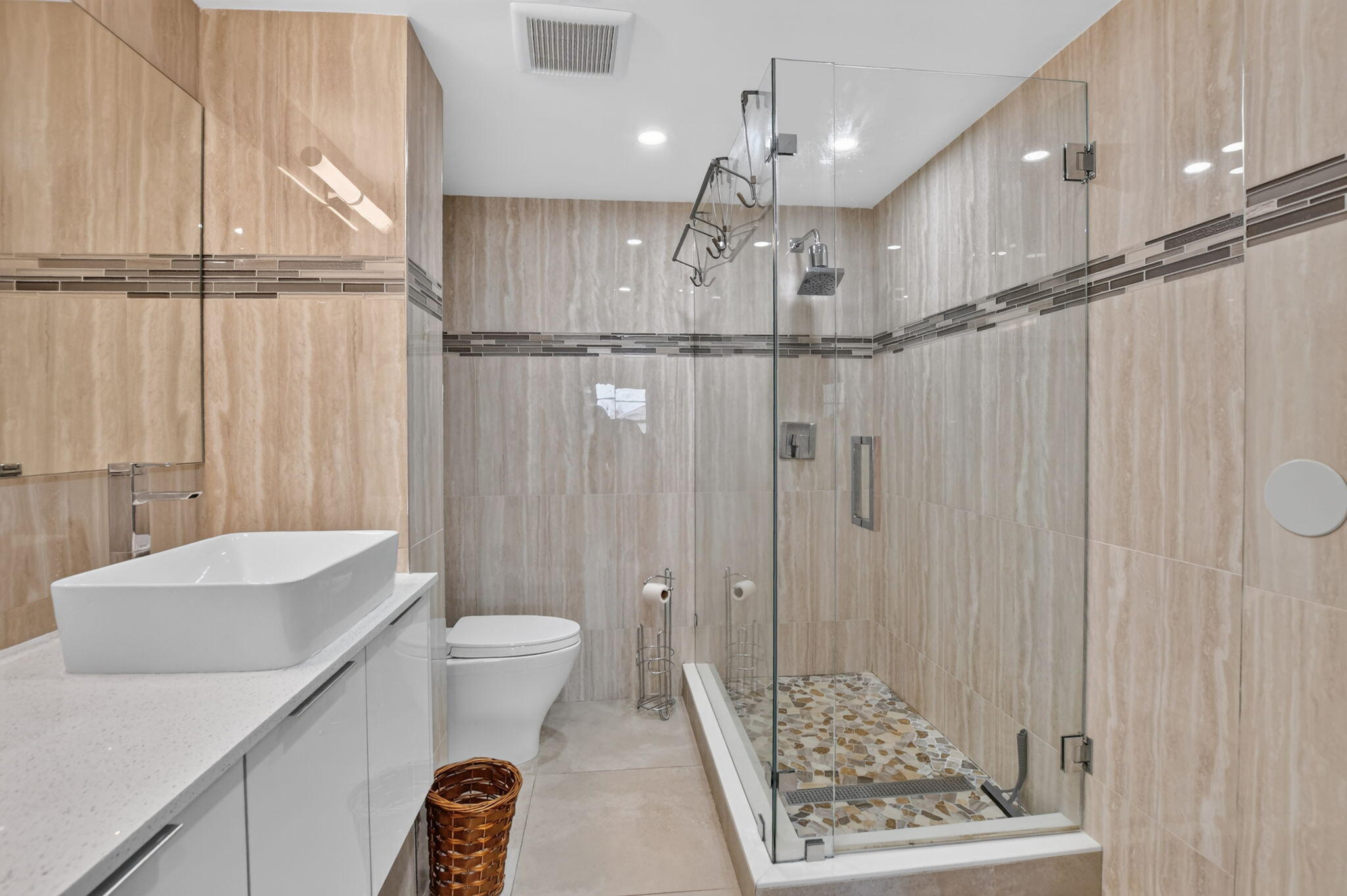 950 Ponce De Leon Road 511 Property Photo 15