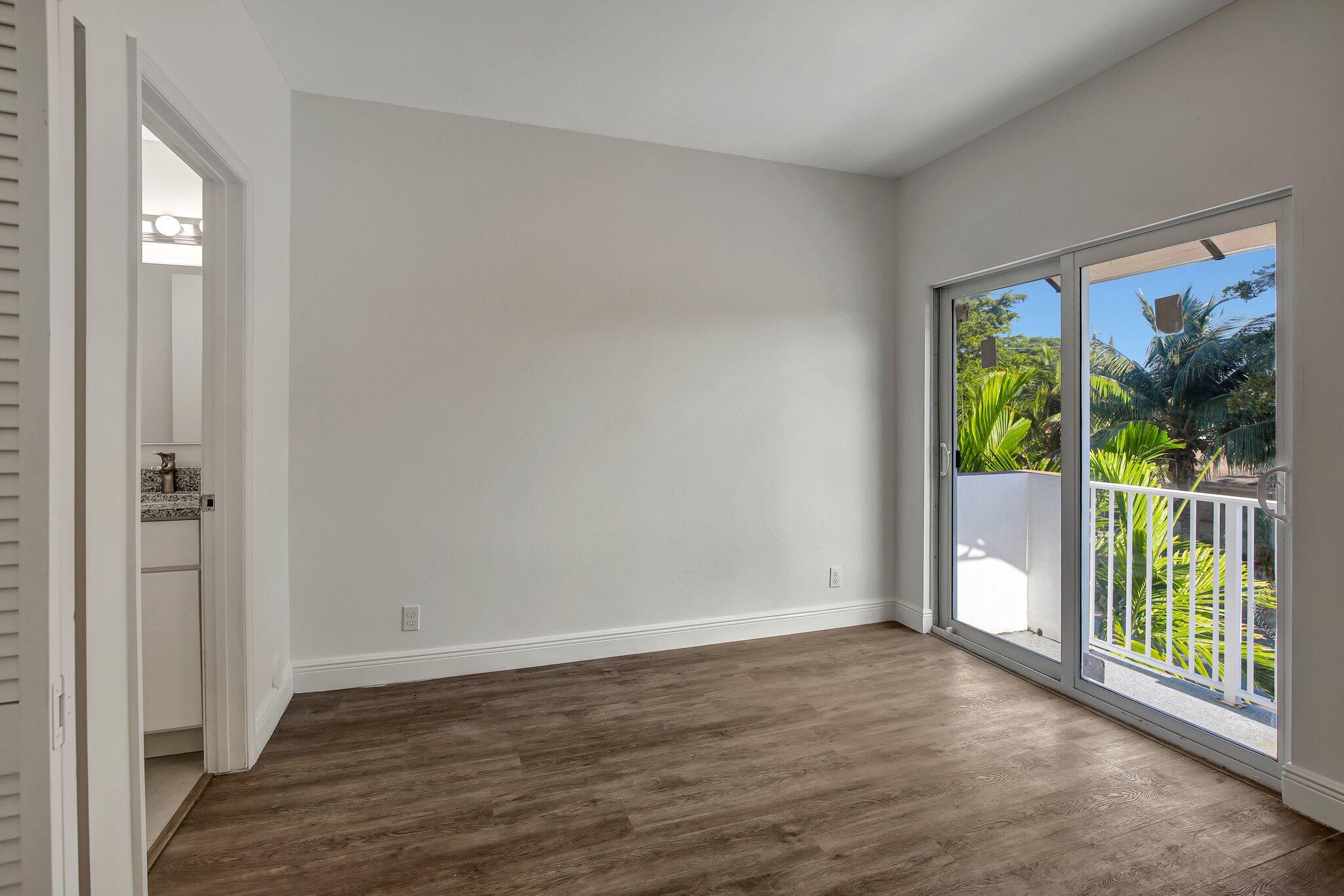 1102 S 20th Avenue 1102 Property Photo 12
