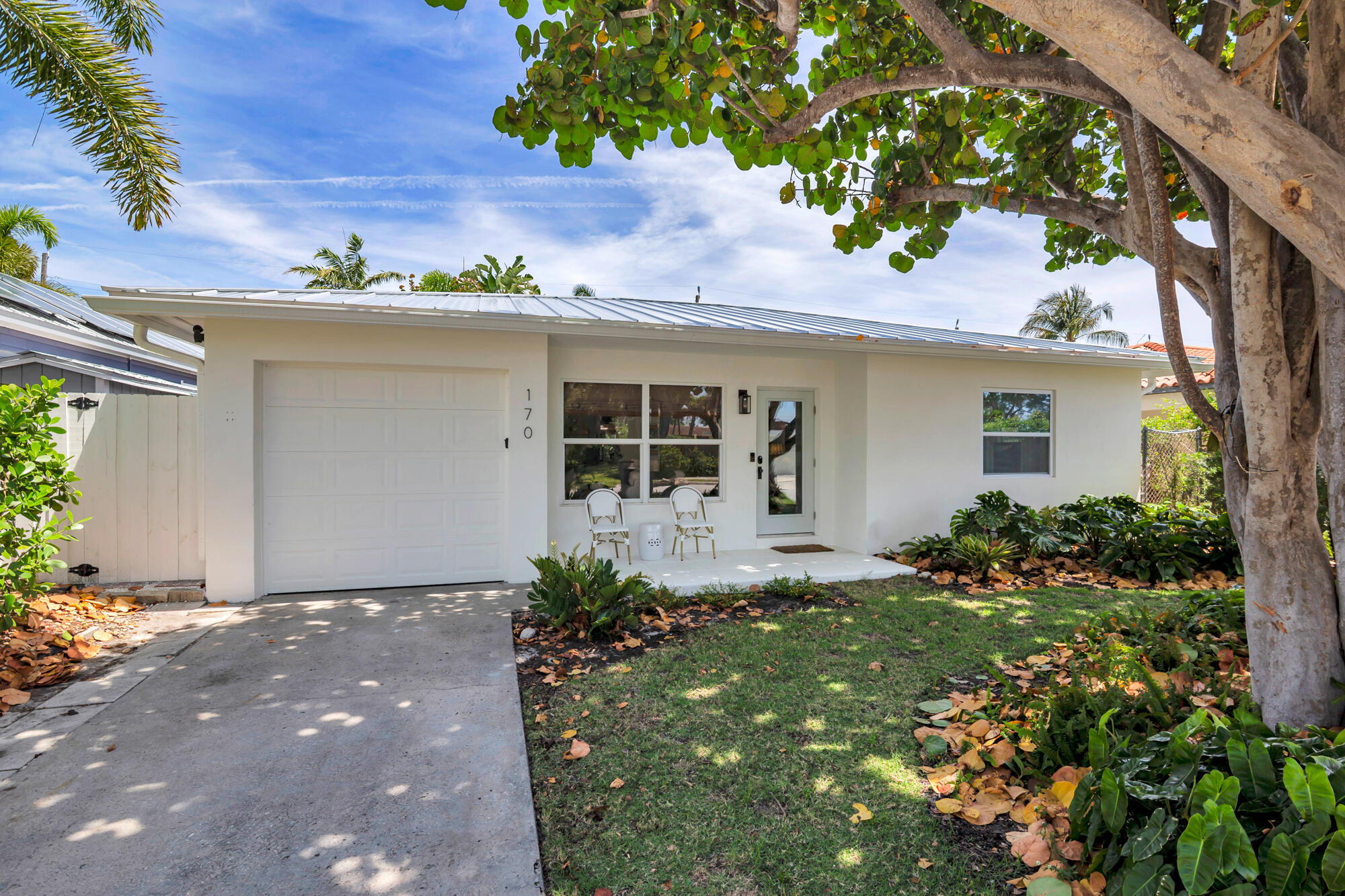 170 Wellesley Drive Property Photo 1