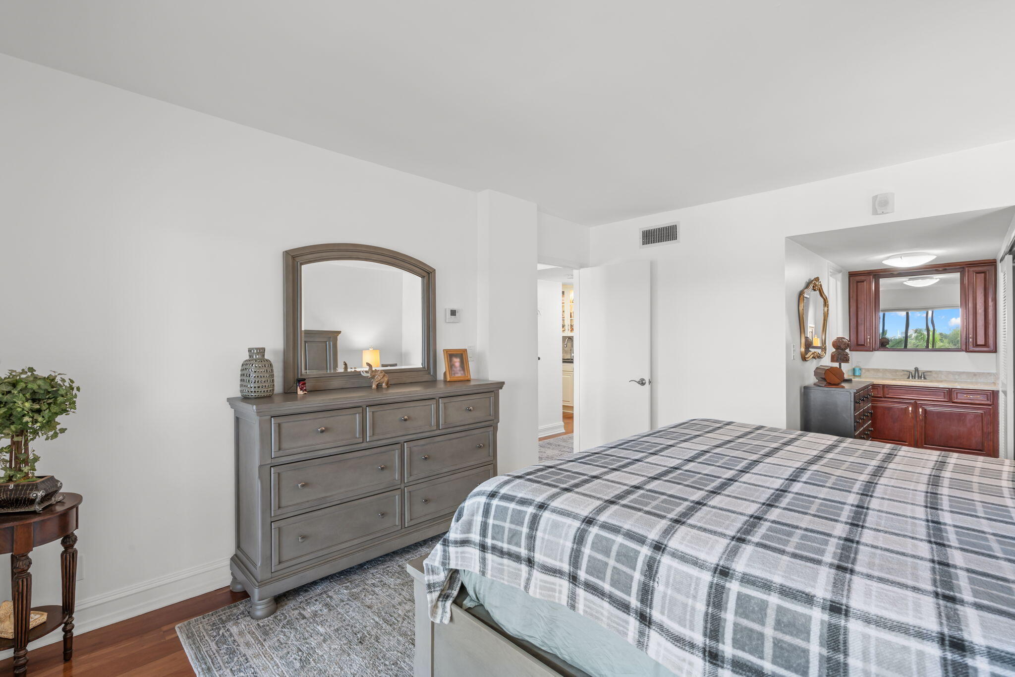 1839 Middle River Drive 501 Property Photo 17