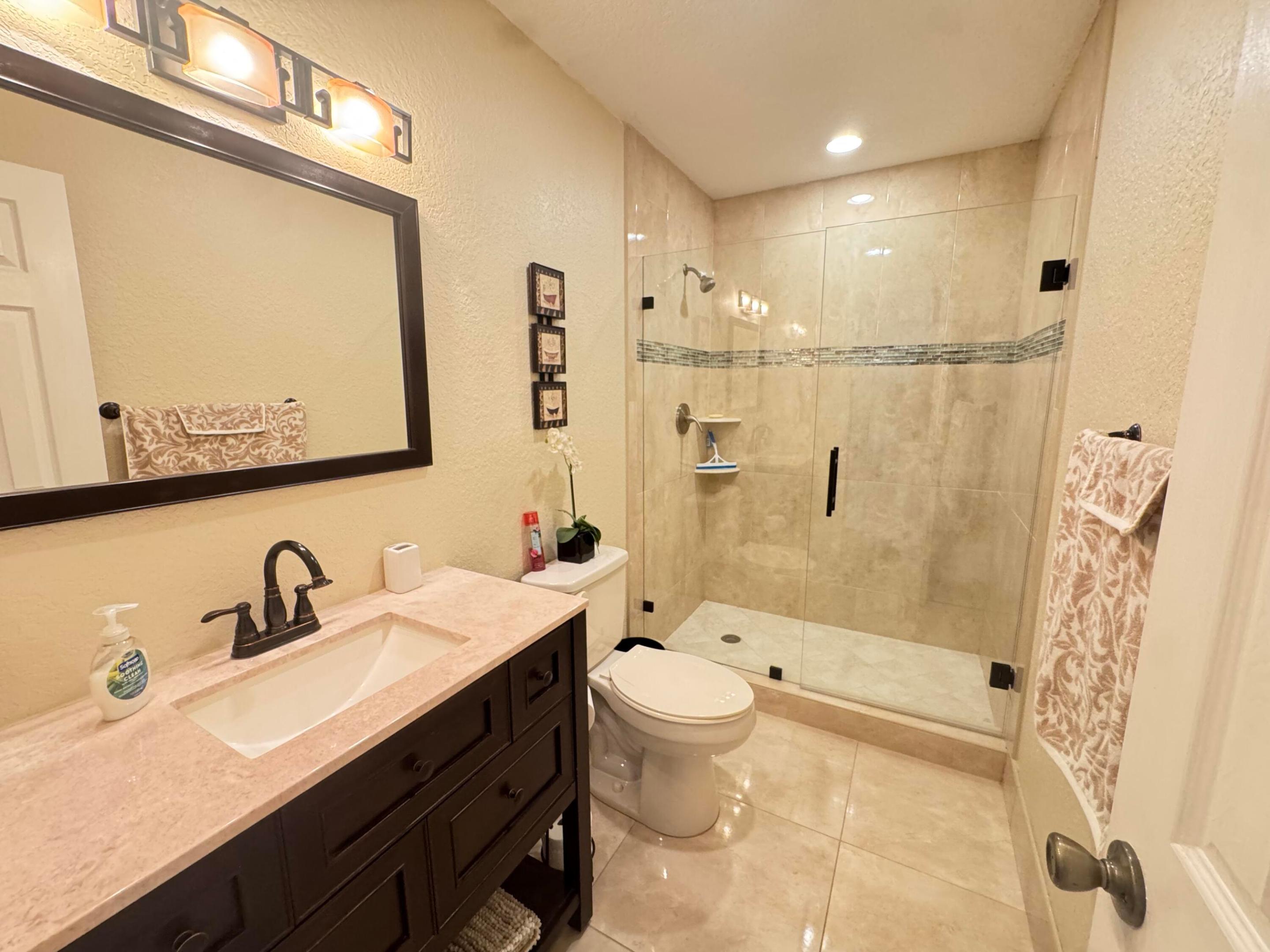 512 High Point Drive Property Photo 7