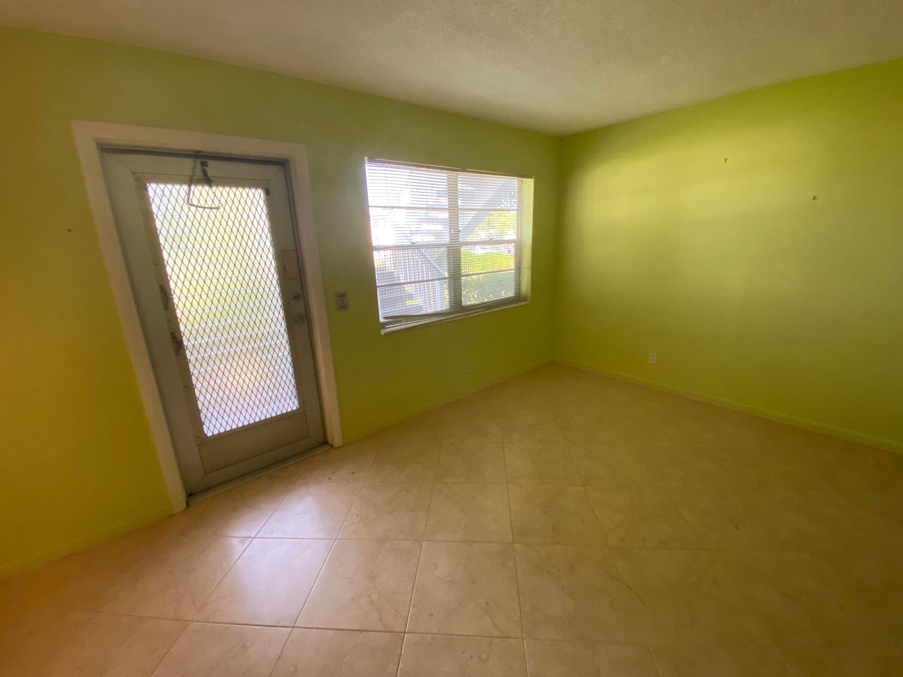 95 Cambridge E 95 Property Photo 5