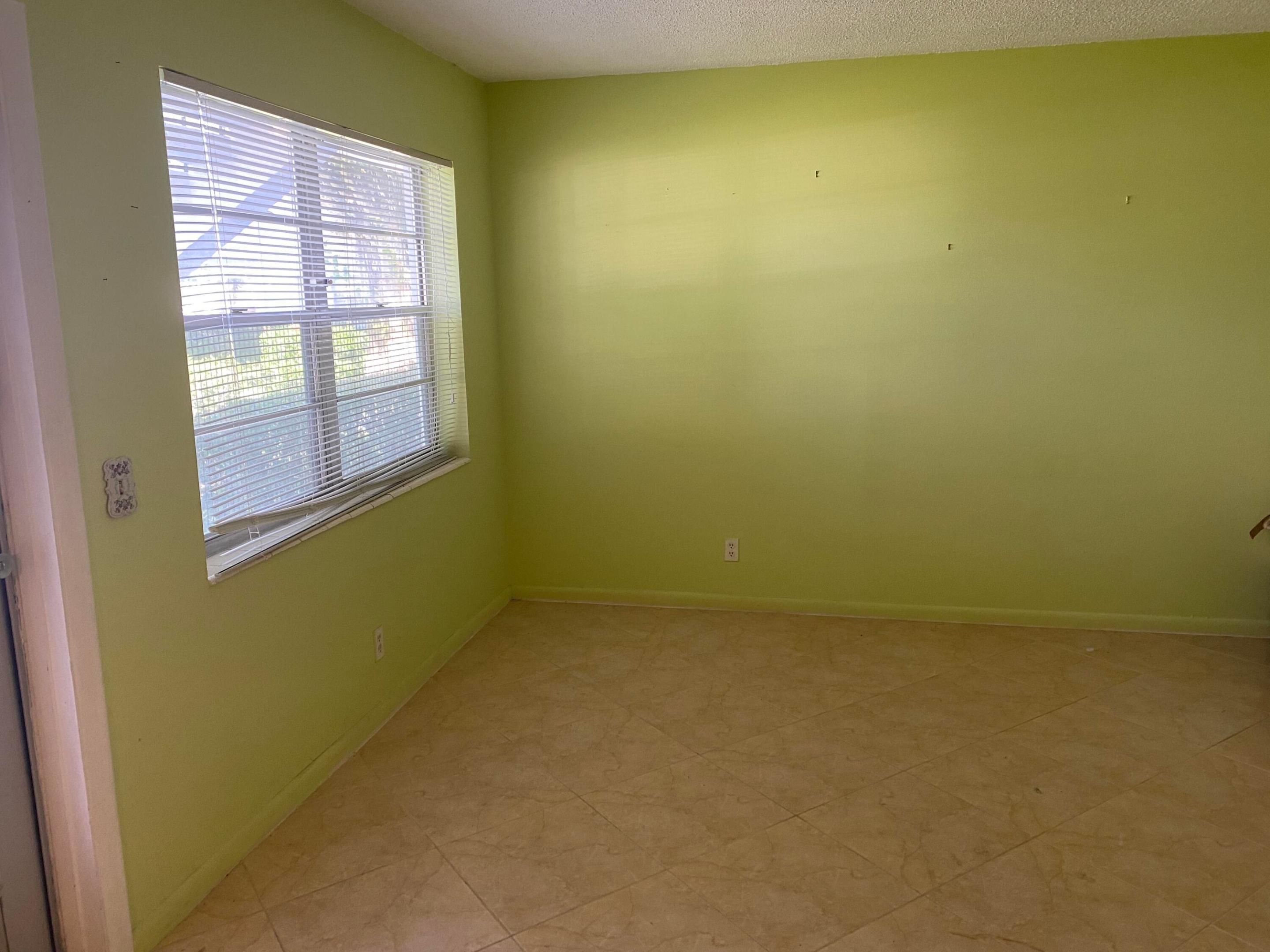 95 Cambridge E 95 Property Photo 6