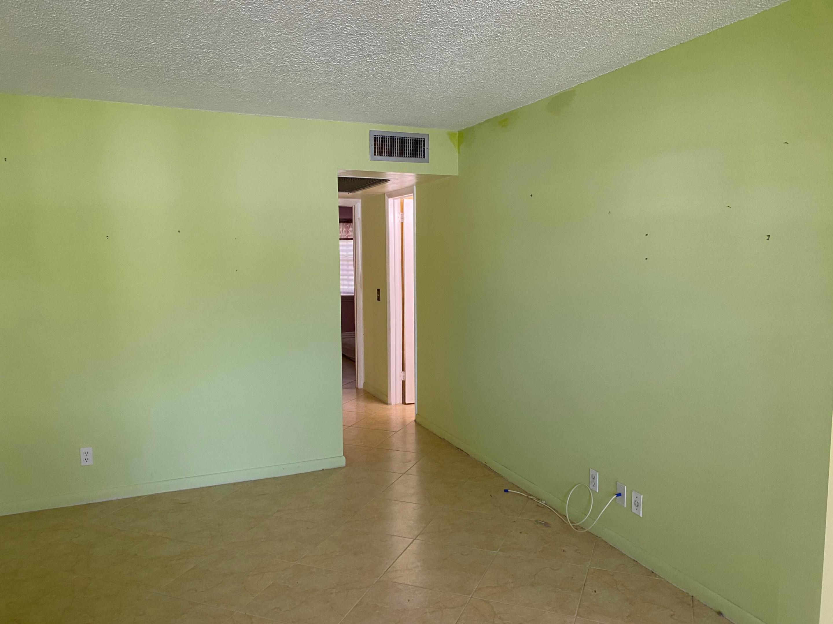 95 Cambridge E 95 Property Photo 11