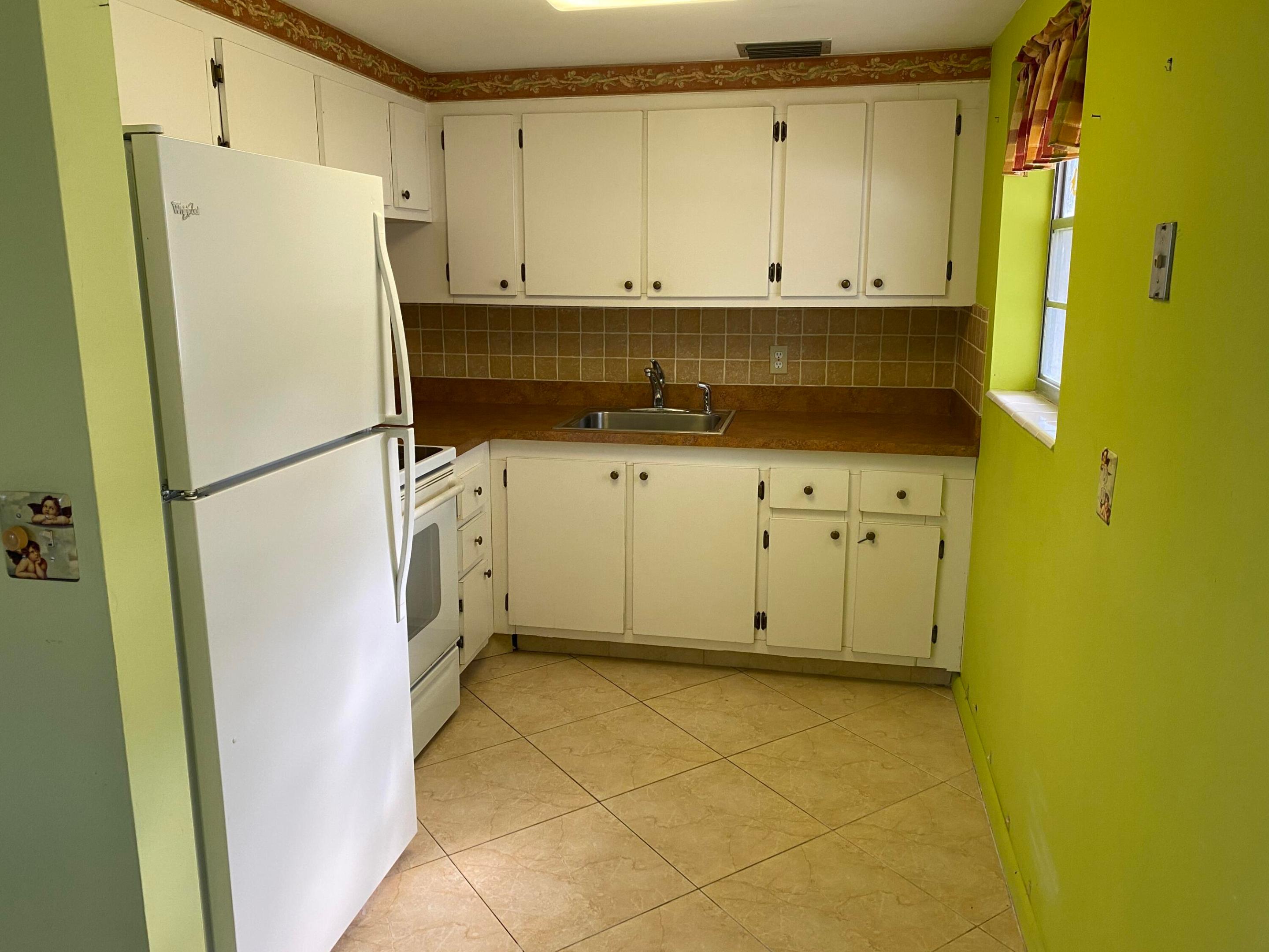 95 Cambridge E 95 Property Photo 12