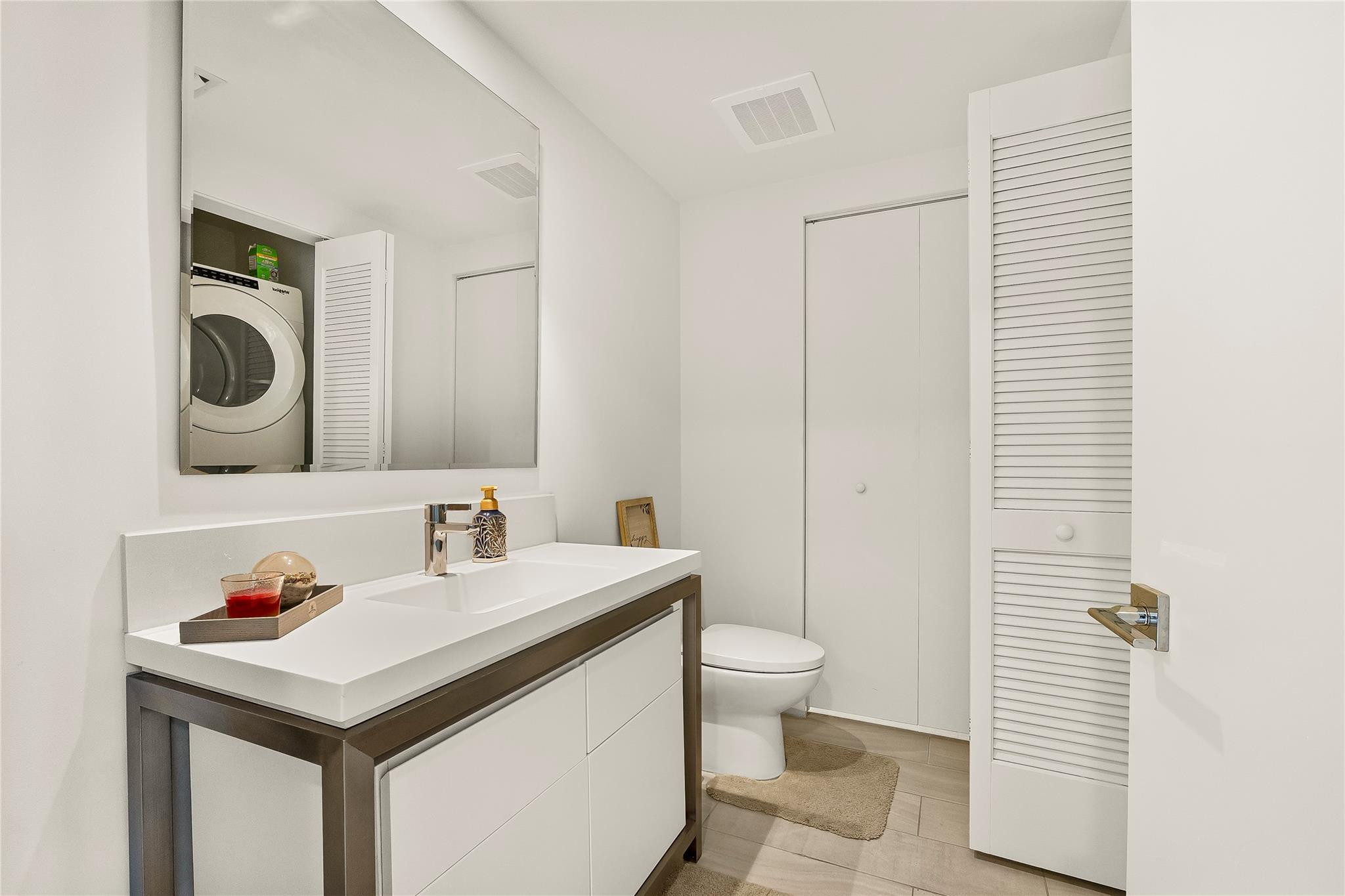 2000 Metropica Way 216 Property Photo 4