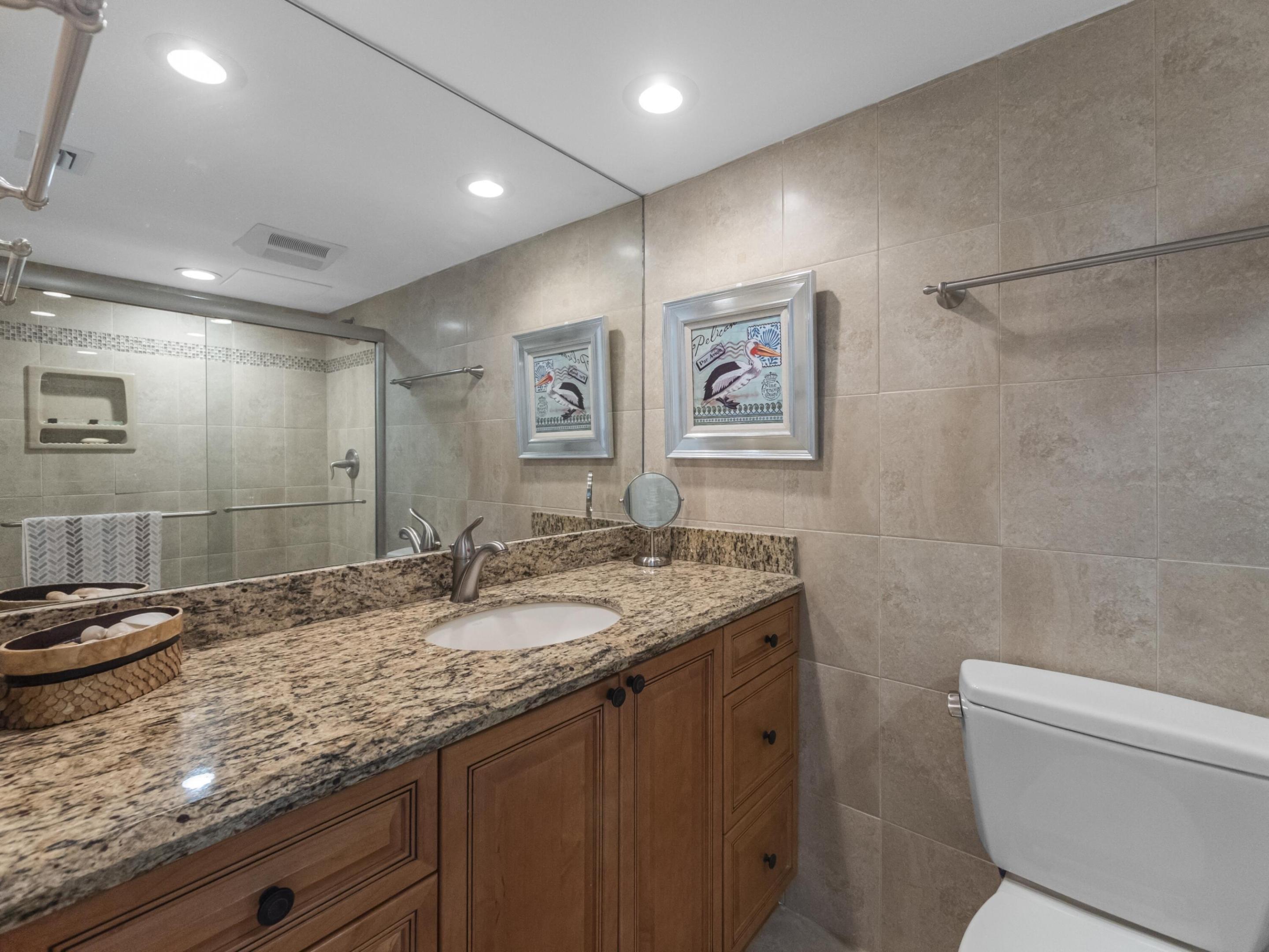 5420 N Ocean Drive 502 Property Photo 13