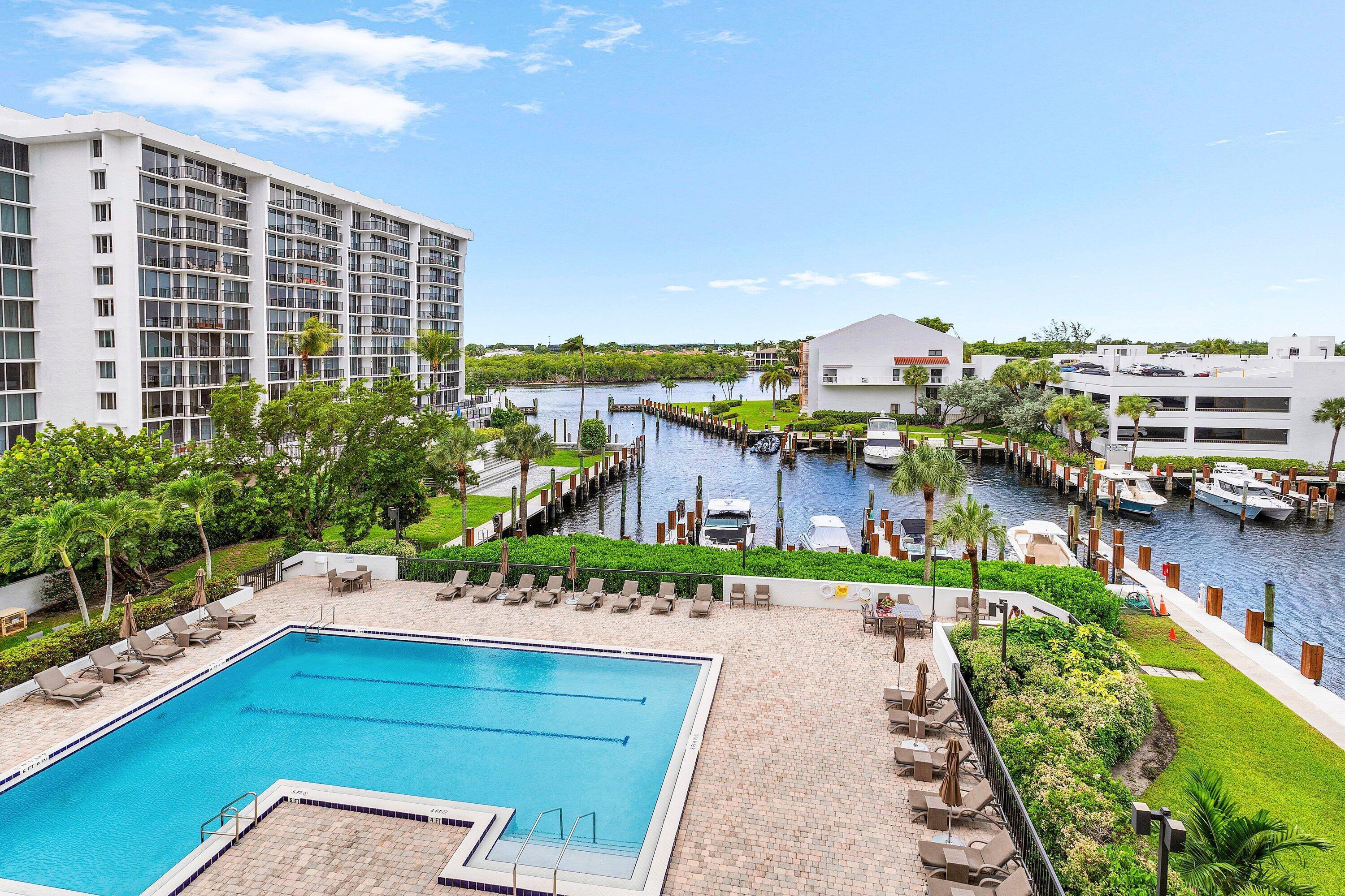 4748 S Ocean Boulevard 406 Property Photo 17