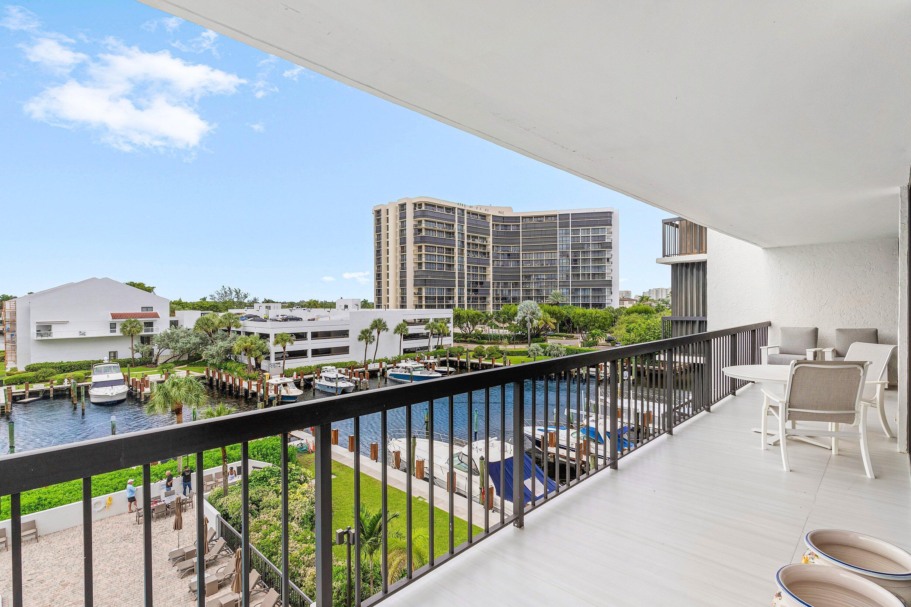4748 S Ocean Boulevard 406 Property Photo 19