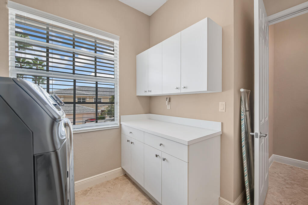 9786 Midship Way 203 Property Photo 44